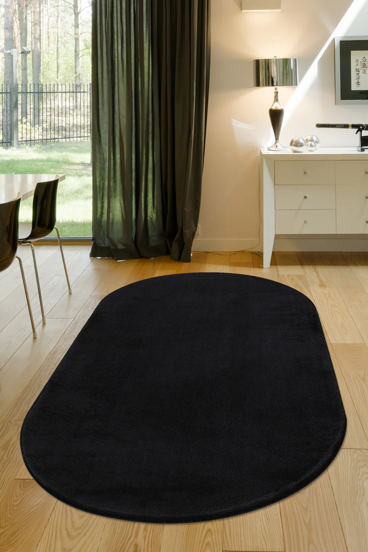 PELUŞ Oval Saçaksız HALI SİYAH RENK Silinebilir Yolluk 120x200 (3 m2)