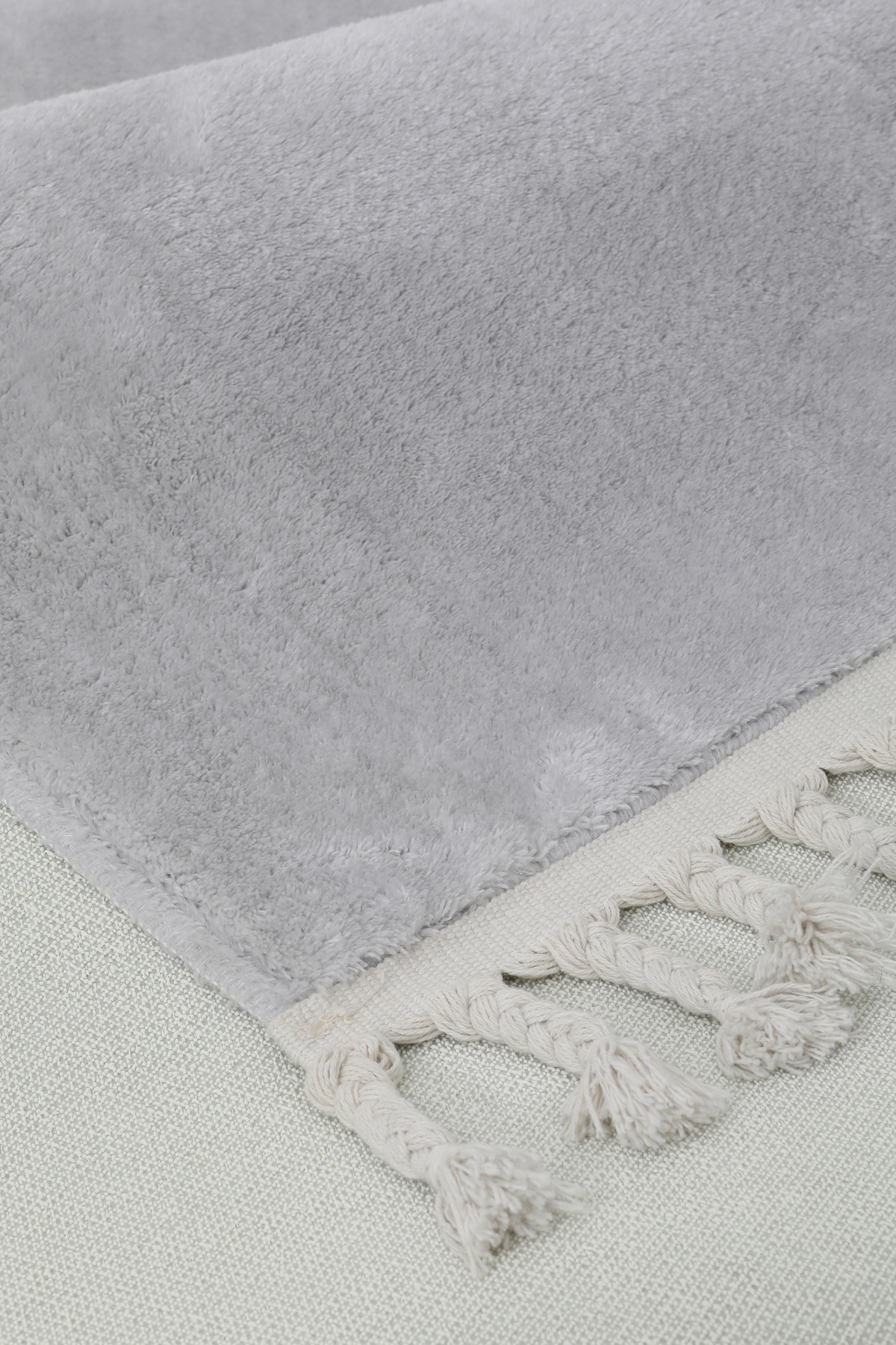 PELUŞ Saçaklı HALI AÇIK GRİ RENK Silinebilir 60x800