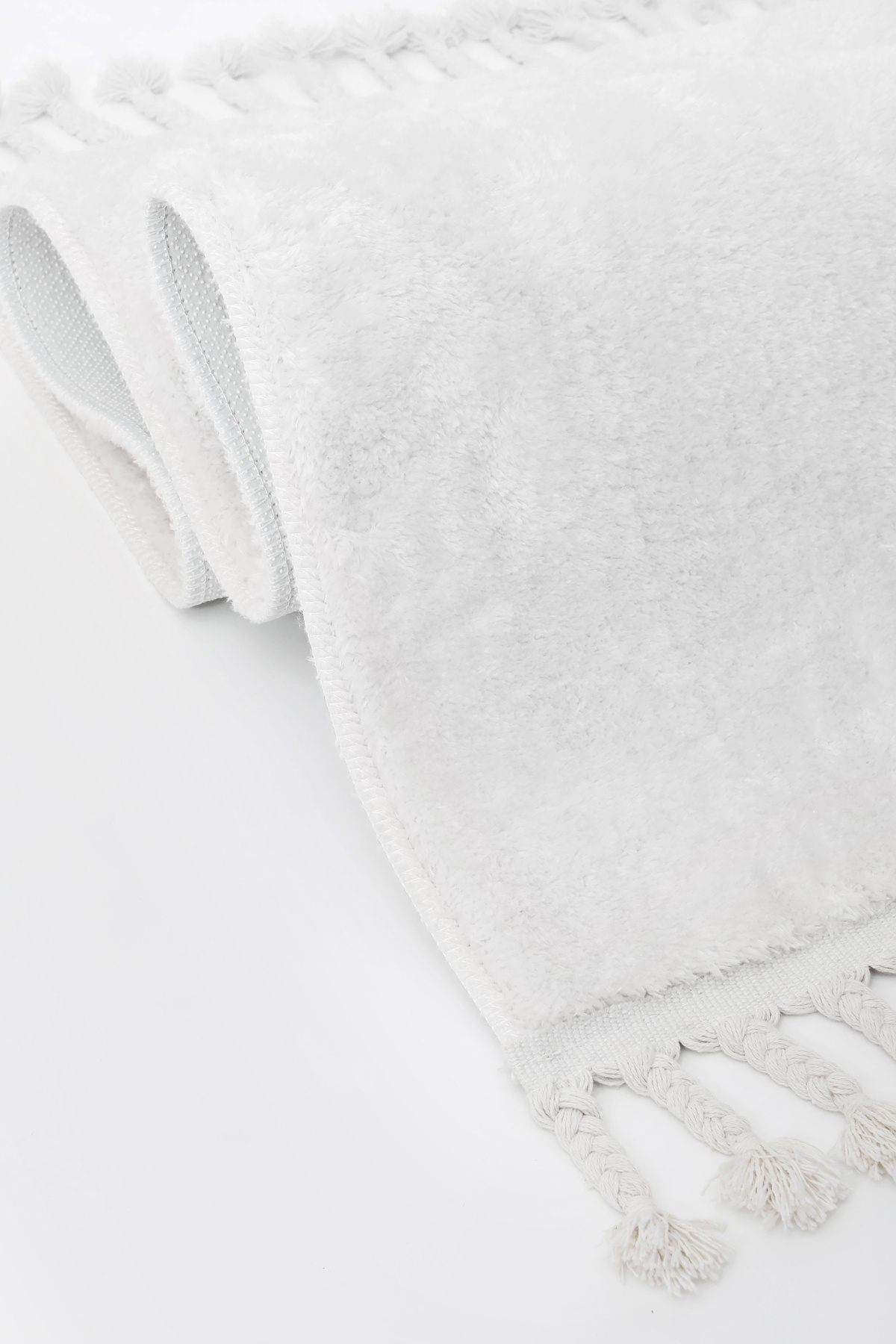 PELUŞ Saçaklı HALI BEYAZ RENK Silinebilir 60x400