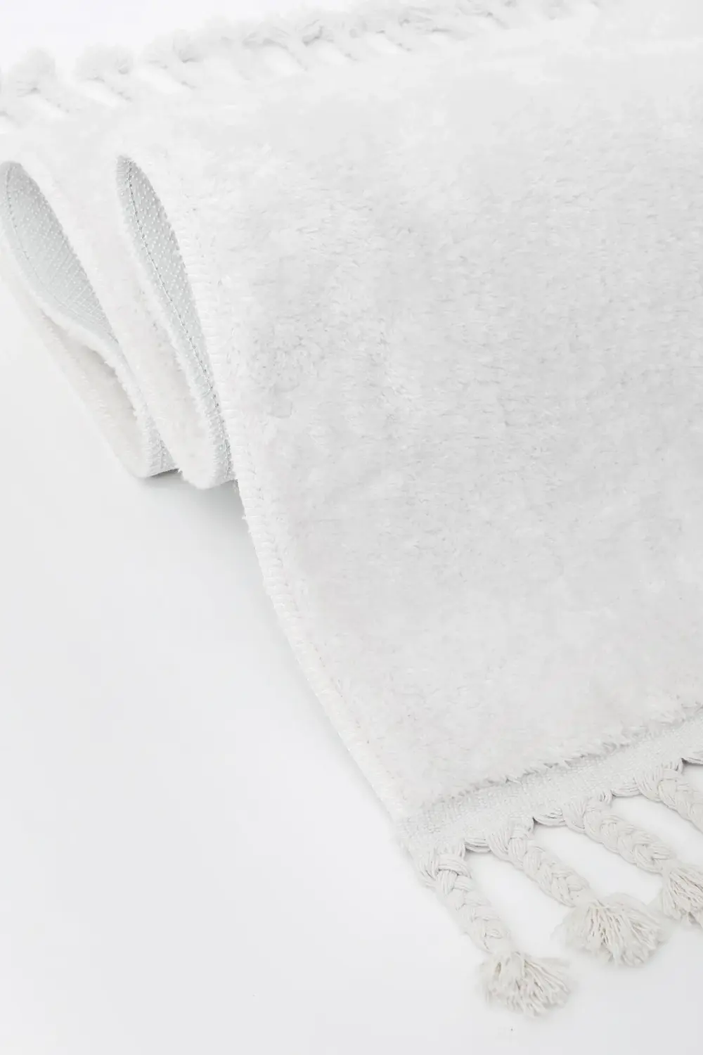PELUŞ Saçaklı HALI BEYAZ RENK Silinebilir 80x200
