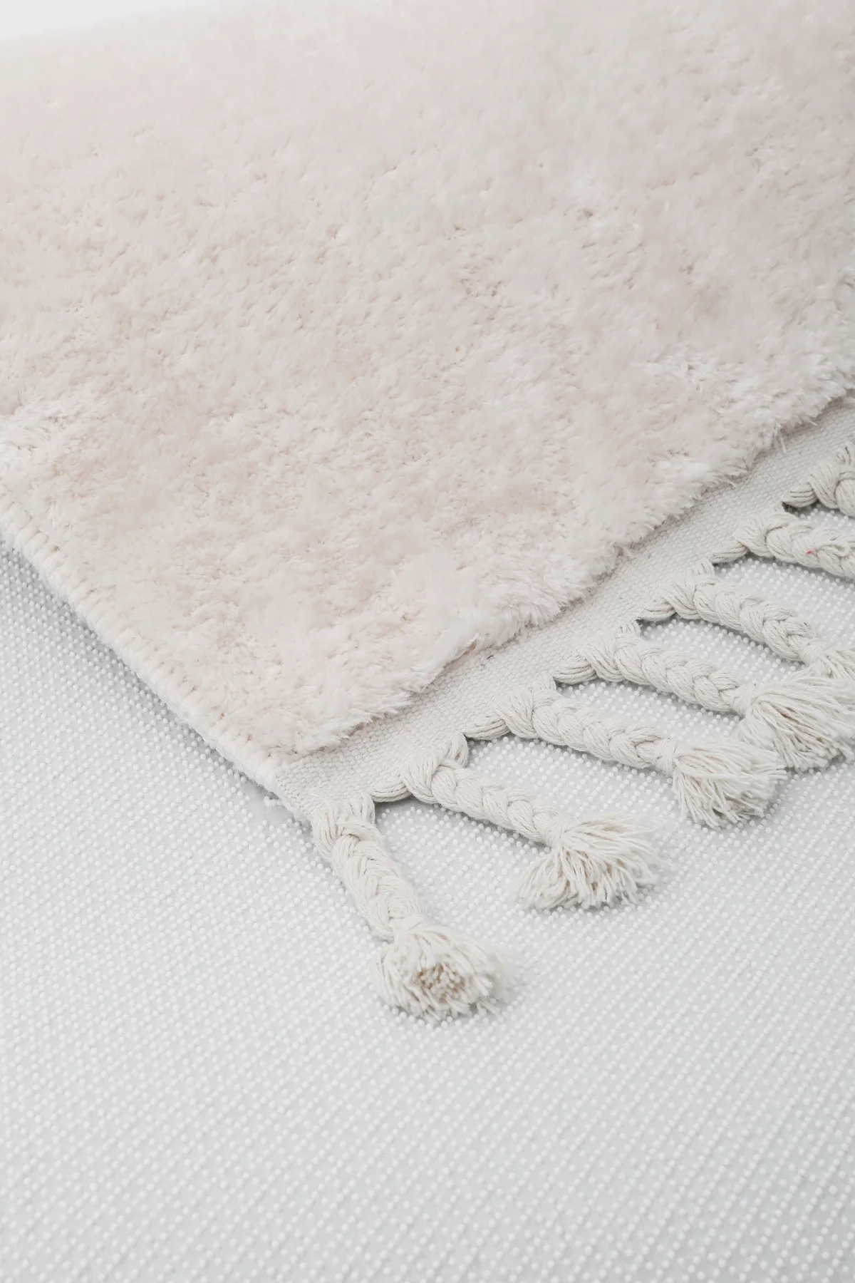 PELUŞ Saçaklı HALI VİZON RENK Silinebilir 200x250 PELUŞ Saçaklı HALI VİZON RENK Silinebilir 200x250 - Görsel 4