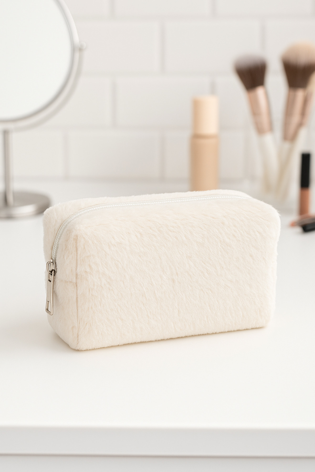 Pazar Kapısı Peluş Yumuşacık Makyaj Çantası - Kozmetik Organizeri