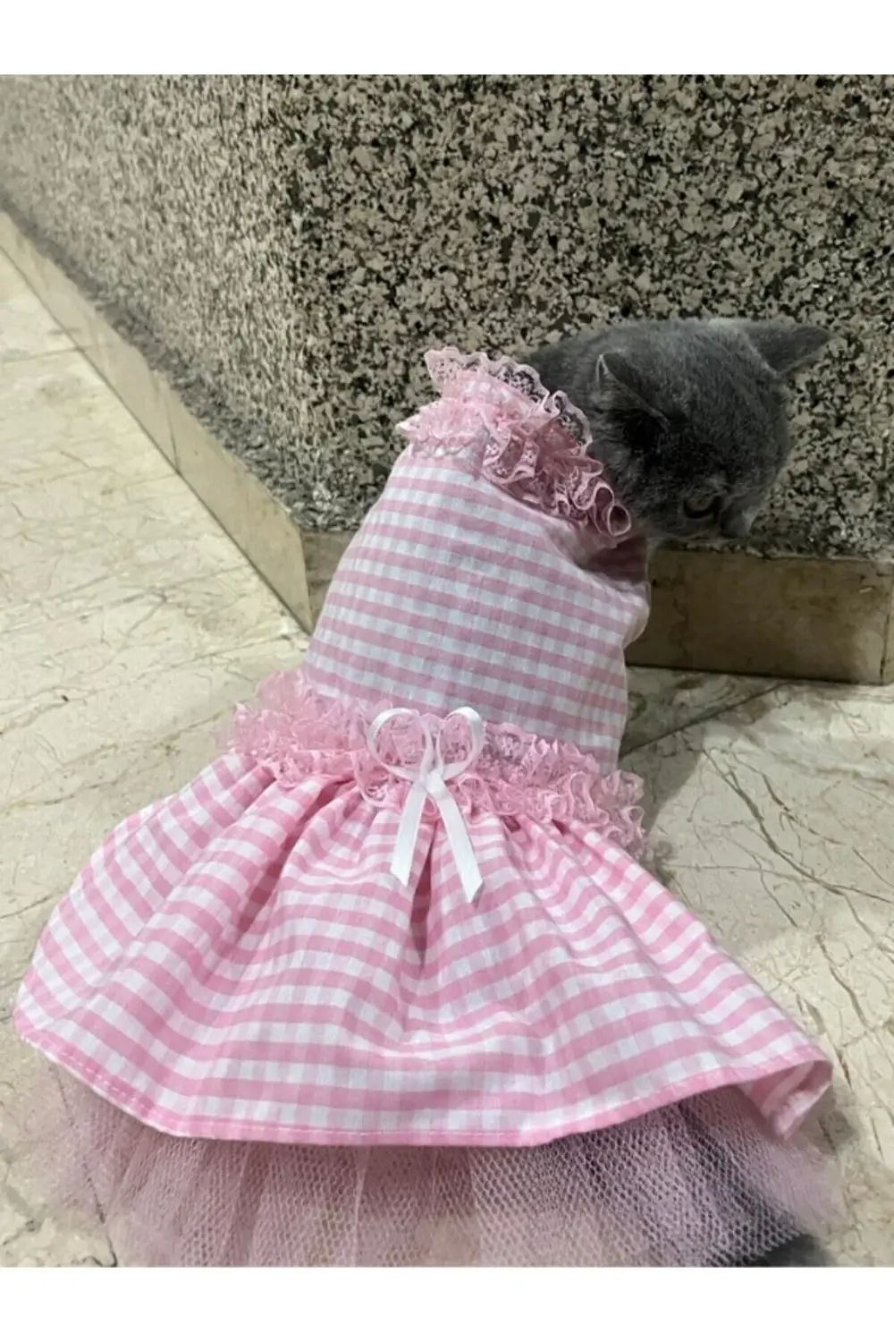 Pembe Beyaz Kareli Kurdeleli Kedi Köpek Kıyafeti Elbisesi Pembe Beyaz Kareli Kurdeleli Kedi Köpek Kıyafeti Elbisesi