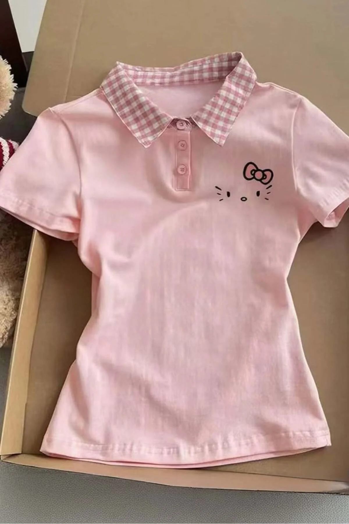 Pembe Ekose Polo Yaka Hello Kitty Y2K Kısa Kollu Crop