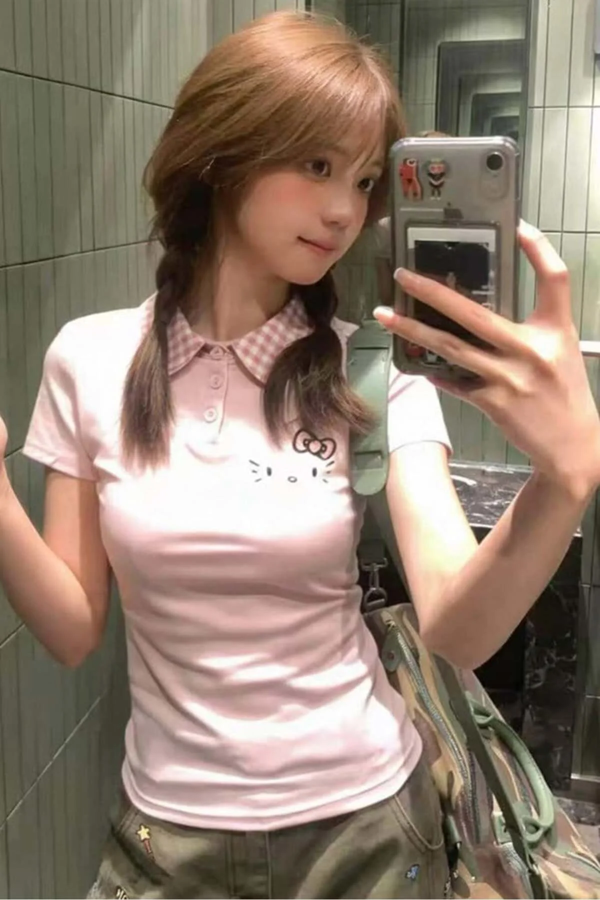 Pembe Ekose Polo Yaka Hello Kitty Y2K Kısa Kollu Crop