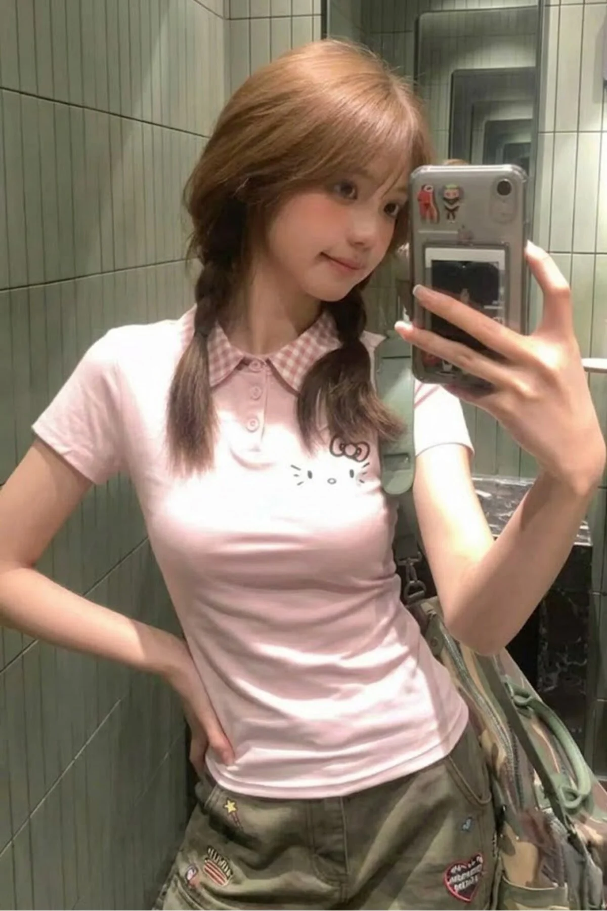 Pembe Ekose Polo Yaka Hello Kitty Y2K Kısa Kollu Crop
