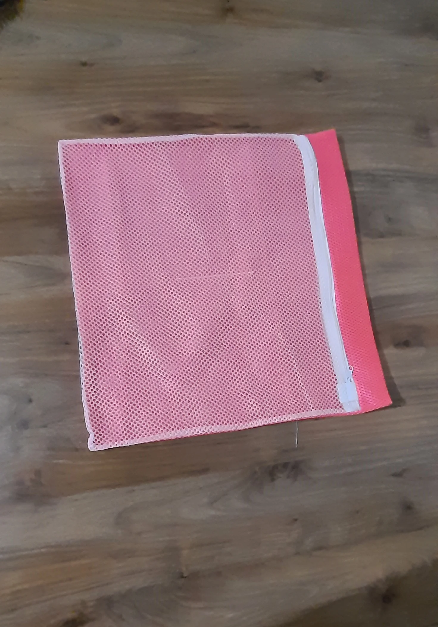 Pembe Fermuarlı - Hassas Çamaşır Terlik  Ayakkabı Yı Filesi Büyük Boy