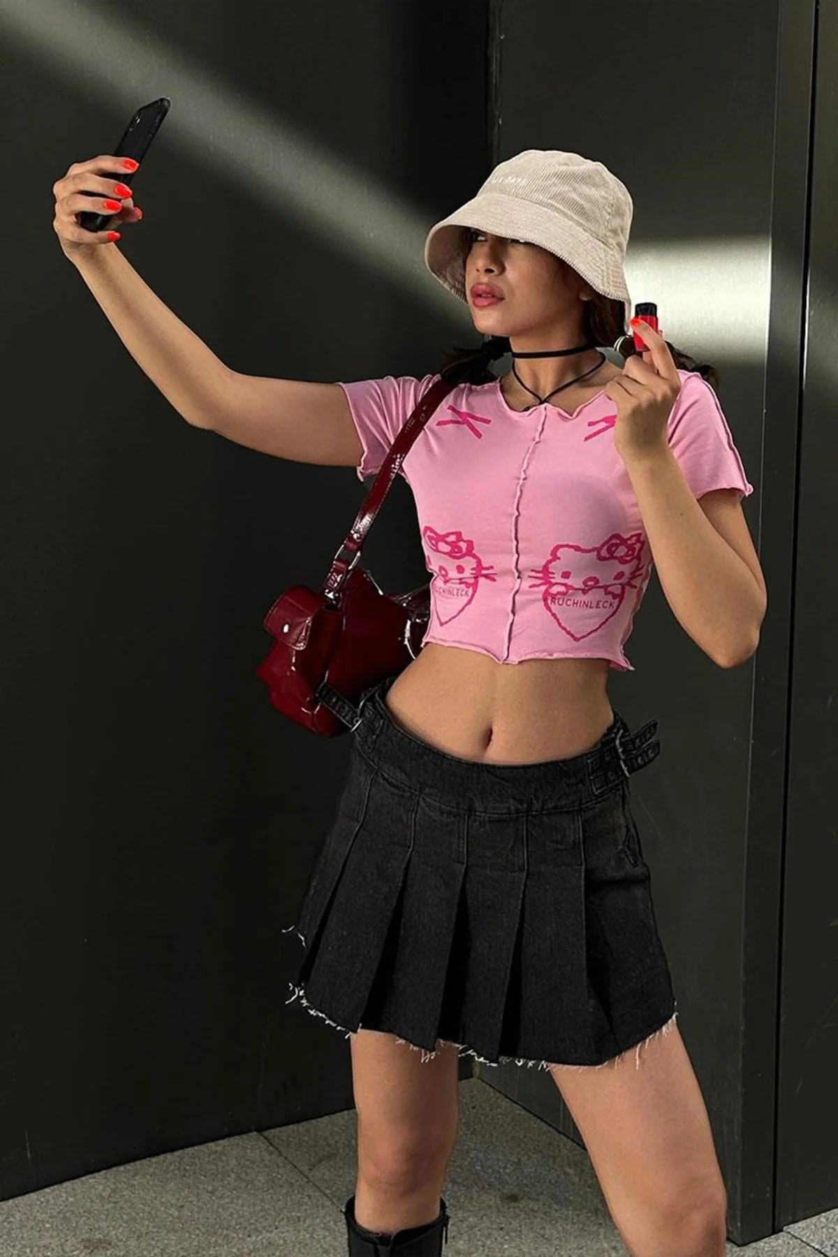Pembe Hello Kitty - Ruchinleck Grunge Y2K Kısa Kollu Crop