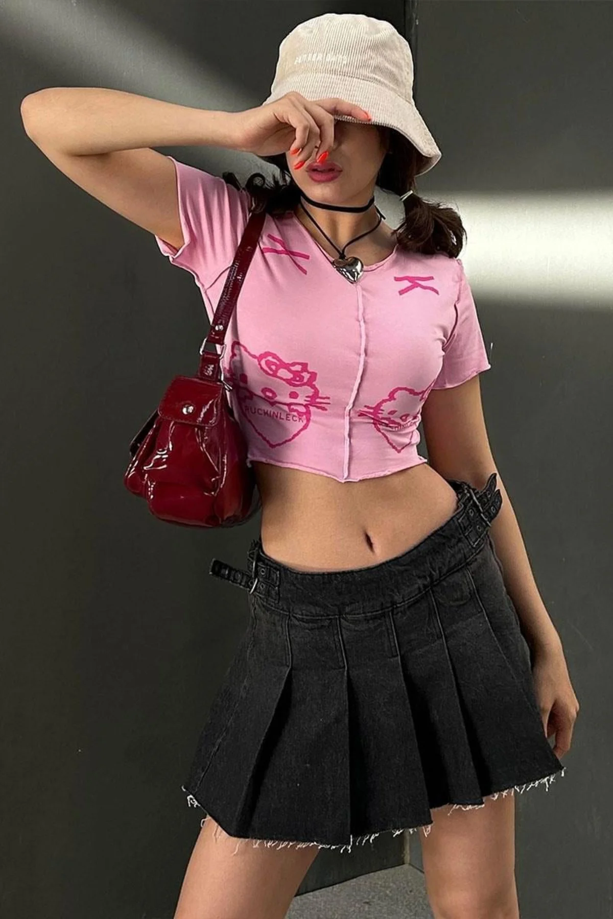 Pembe Hello Kitty - Ruchinleck Grunge Y2K Kısa Kollu Crop