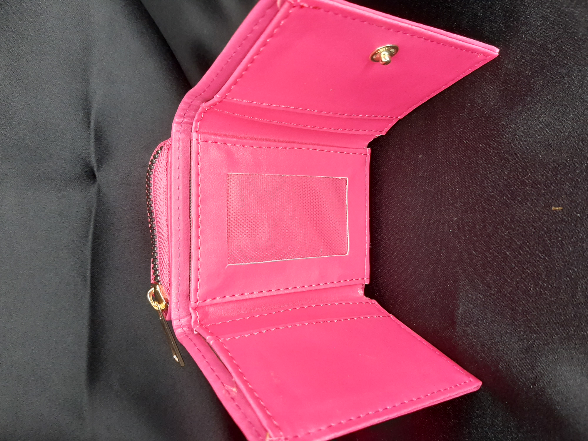  Pembe Kadın Cüzdanı - Fermuarlı ve Düğmeli Kartlık Model