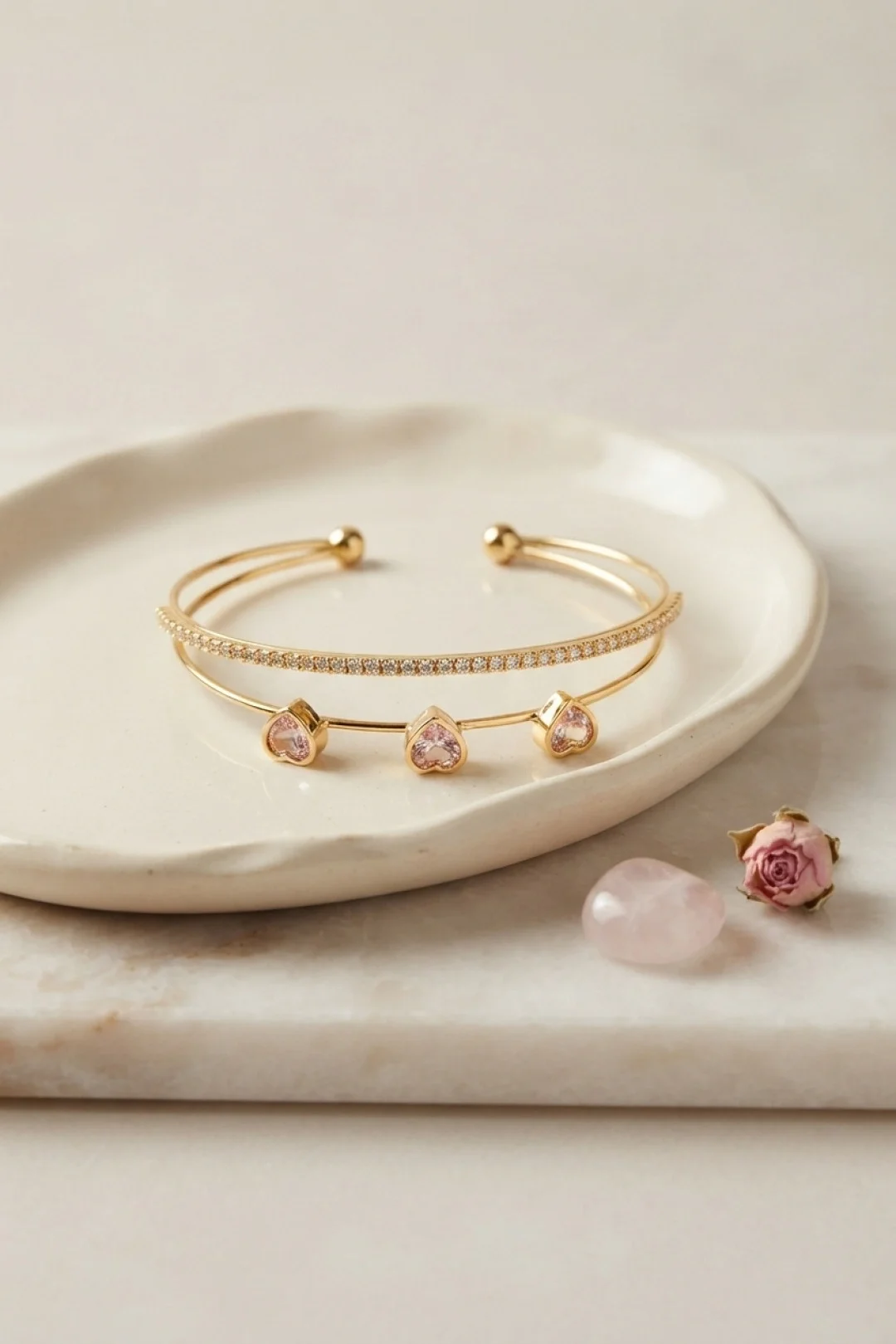Pembe Kalp Model Zirkon Taşlı Gold Renk Kadın Bileklik Fiyatı, Yorumları ve Özellikleri