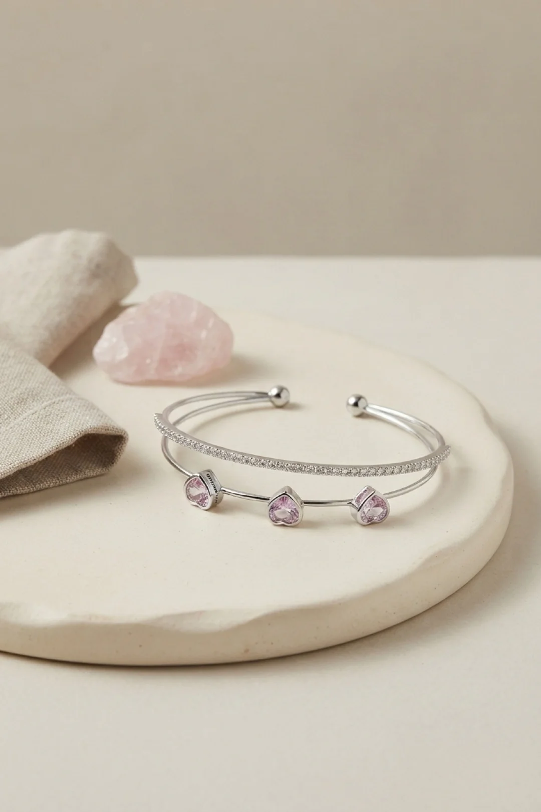 Pembe Kalp Model Zirkon Taşlı Gümüş Renk Kadın Bileklik Fiyatı, Yorumları ve Özellikleri