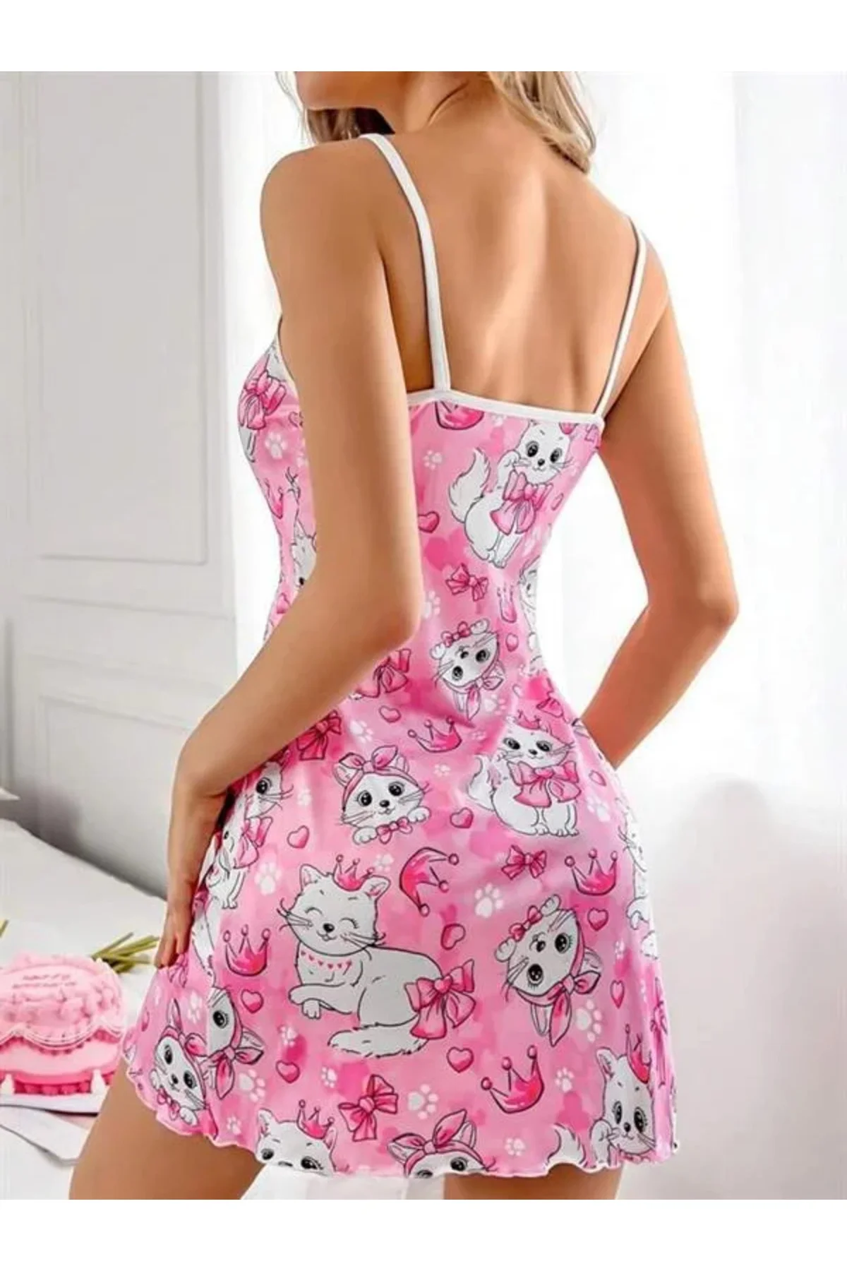 Pembe Kedi Desenli Gecelik
