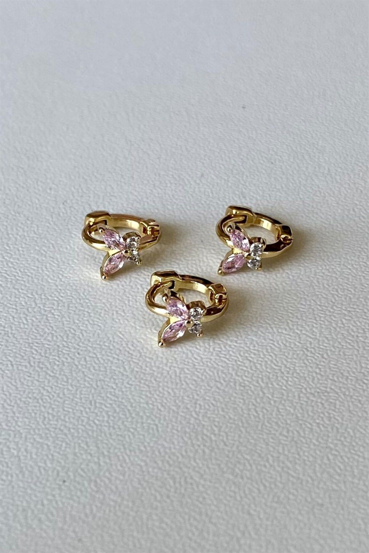 Pembe Kelebek 4 Mm Tragus Halka Piercing | Cerrahi Çelik