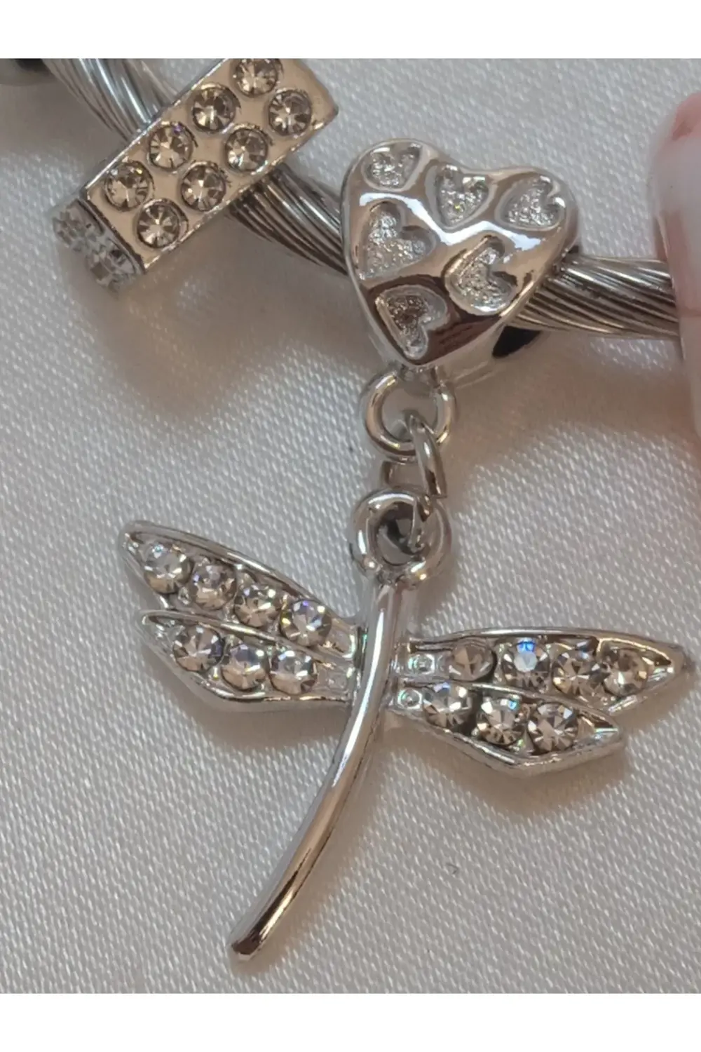 Pembe kelebek çelik charm bileklik