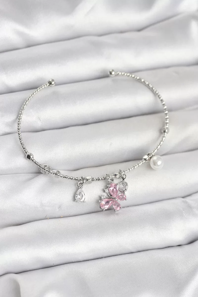 Pembe Kelebek Charmlı Gümüş Renk Kadın Bileklik - Lisinya