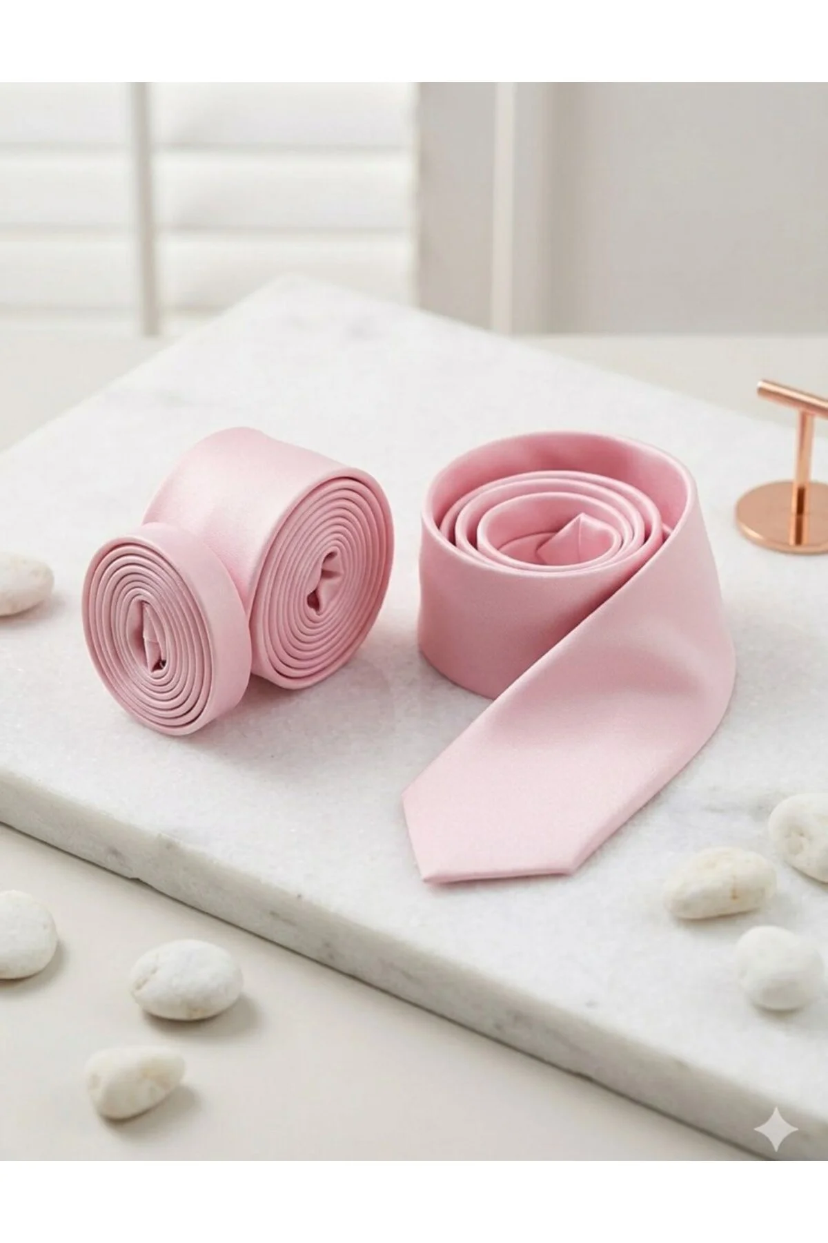 Pembe Kravat