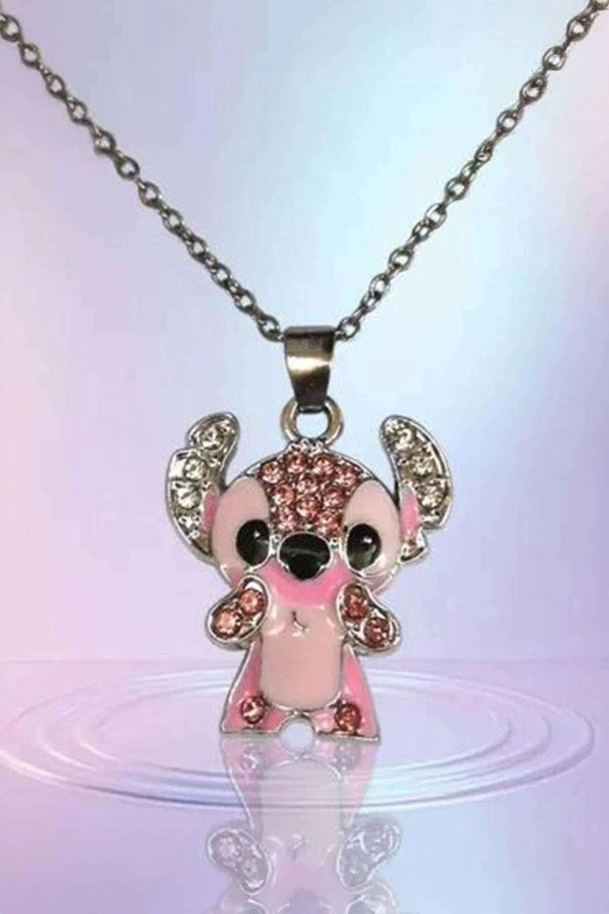 Pembe Kristal Taş Detaylı Lilo & Stitch Kolye Pembe Kristal Taş Detaylı Lilo & Stitch Kolye