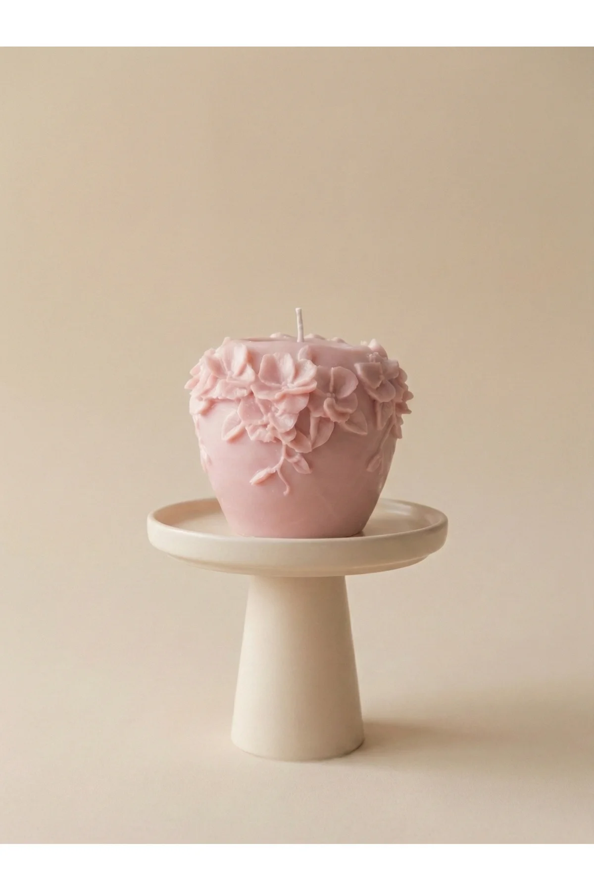 Pembe Renk Dekoratif Kabartmalı Çiçekli Soya Mum