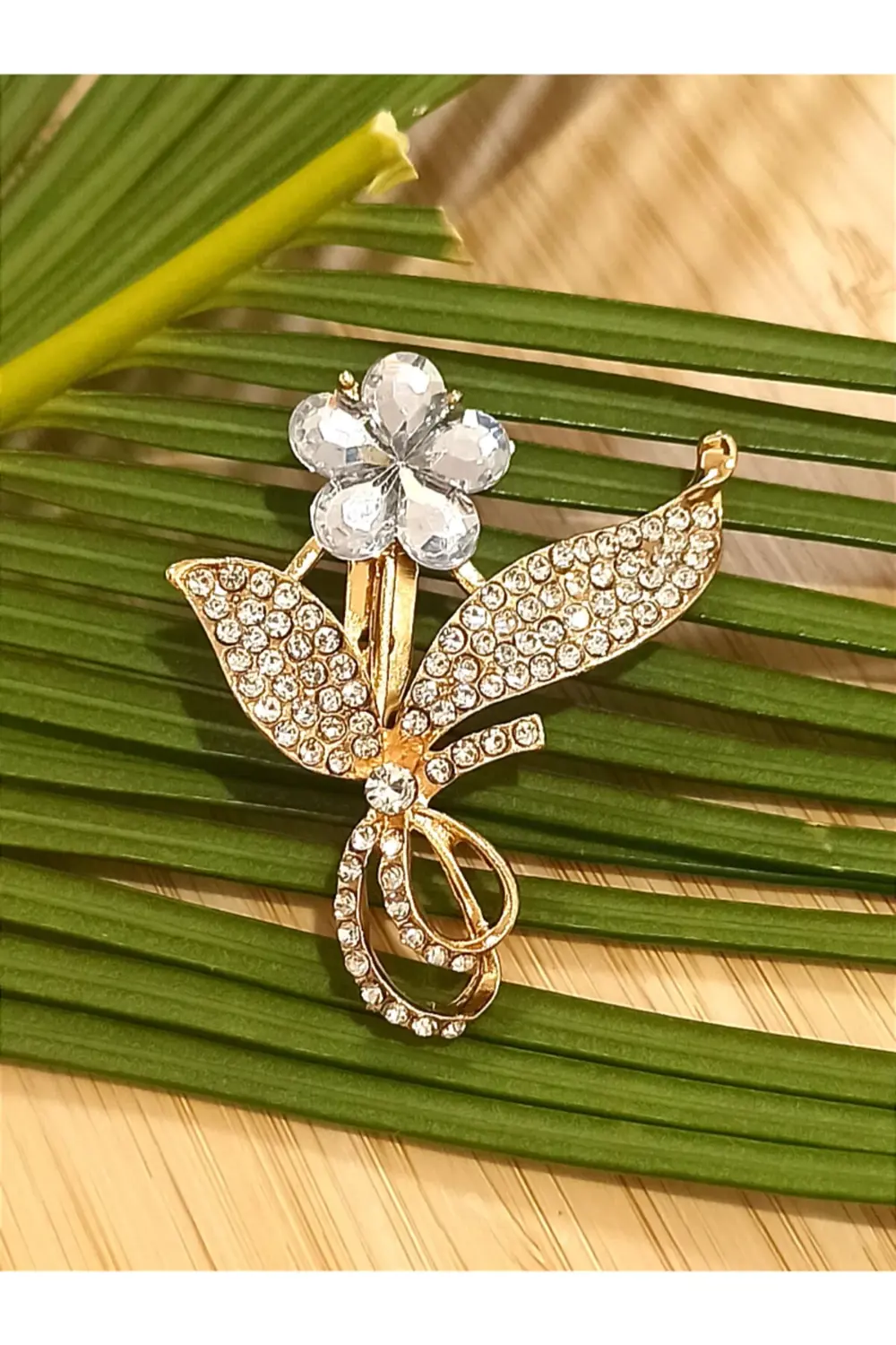 Pembe Taşlı Figürlü Broş