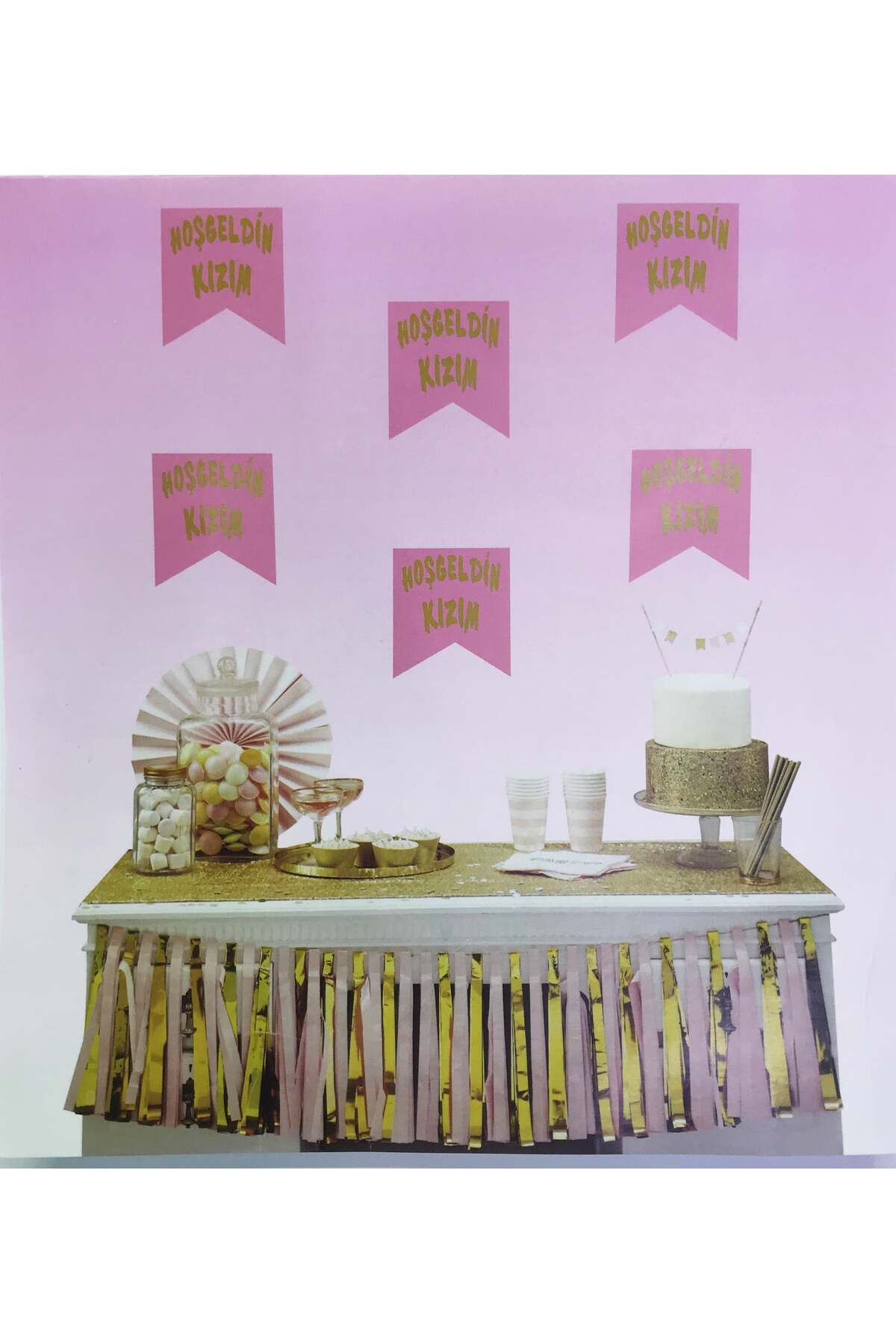 Ok Aksesuar Pembe Üzeri Altın Hoşgeldin Kızım Flama Süs Go50602464930