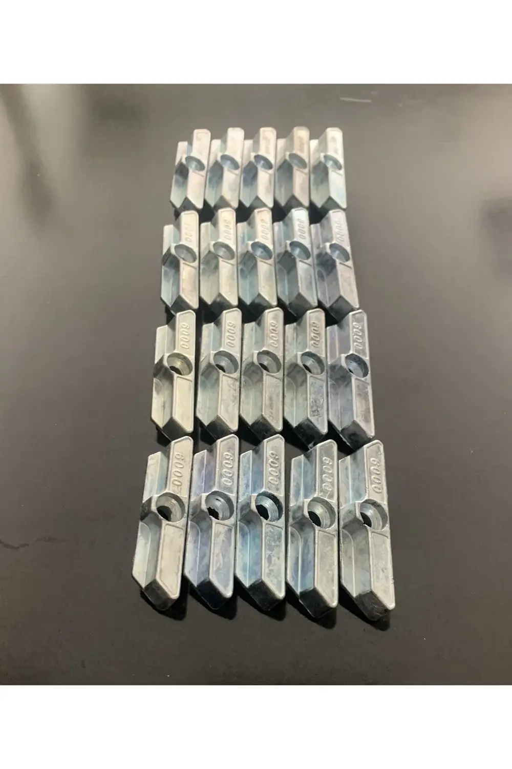 Pencere Ve Kapı Zamağı 20 Adet(6000)