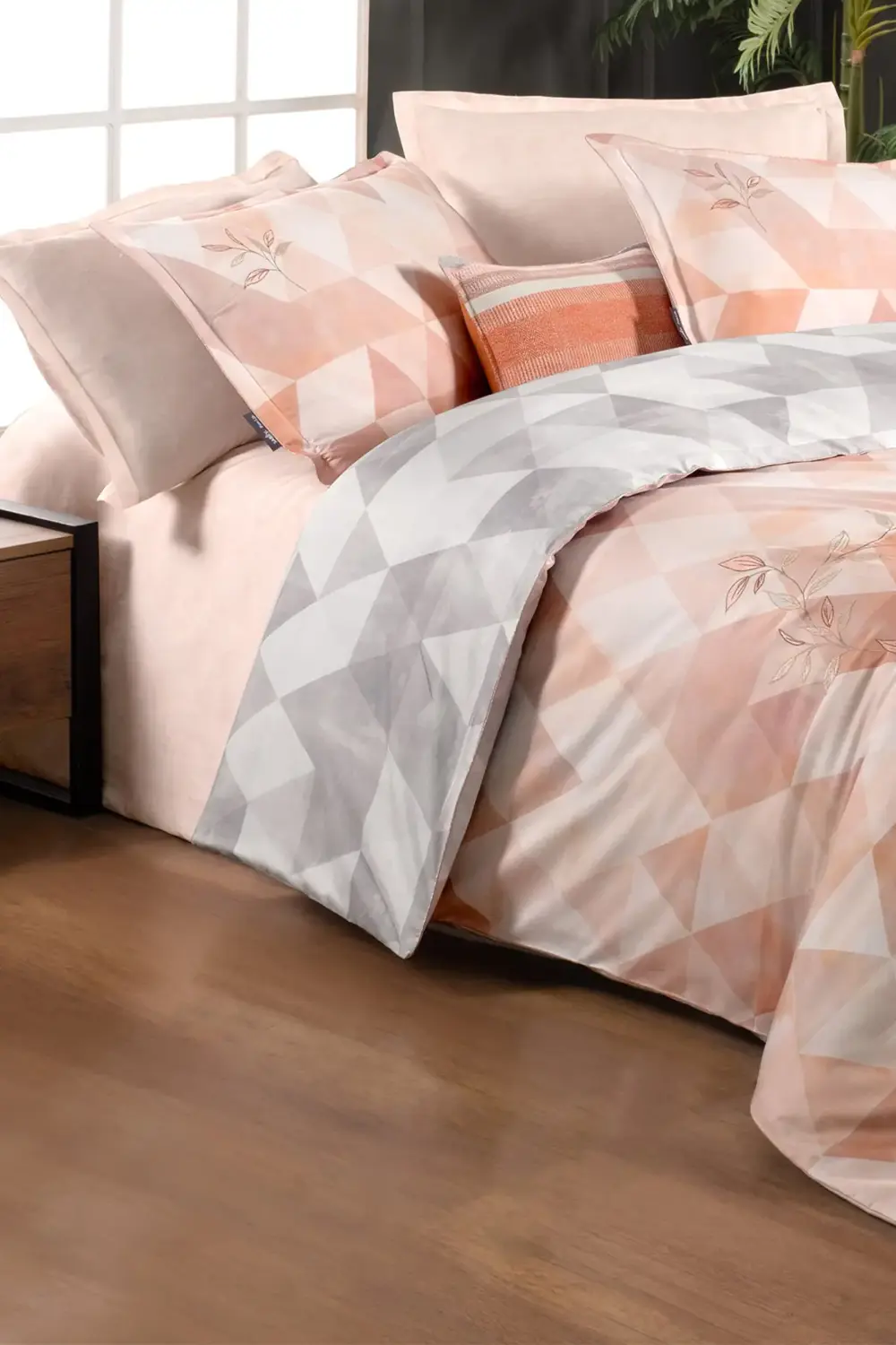 Peonia Taba Çift Kişilik %100 Pamuk Saten "233 TC" Nevresim Takım