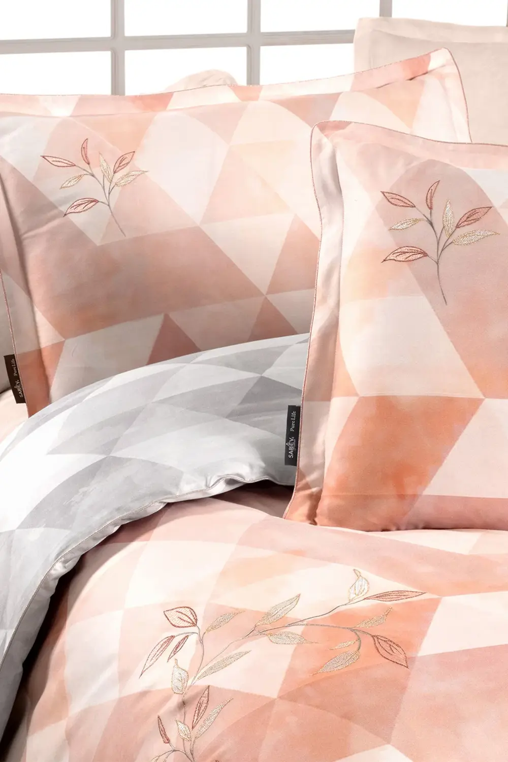 Peonia Taba Çift Kişilik %100 Pamuk Saten "233 TC" Nevresim Takım