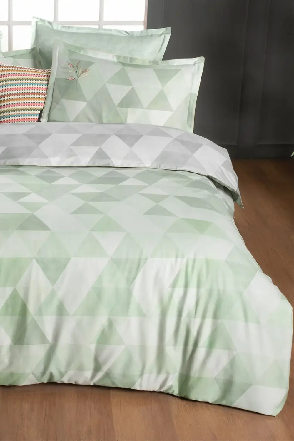 Peonia Yeşil Çift Kişilik %100 Pamuk Saten "233 TC" Nevresim Takı