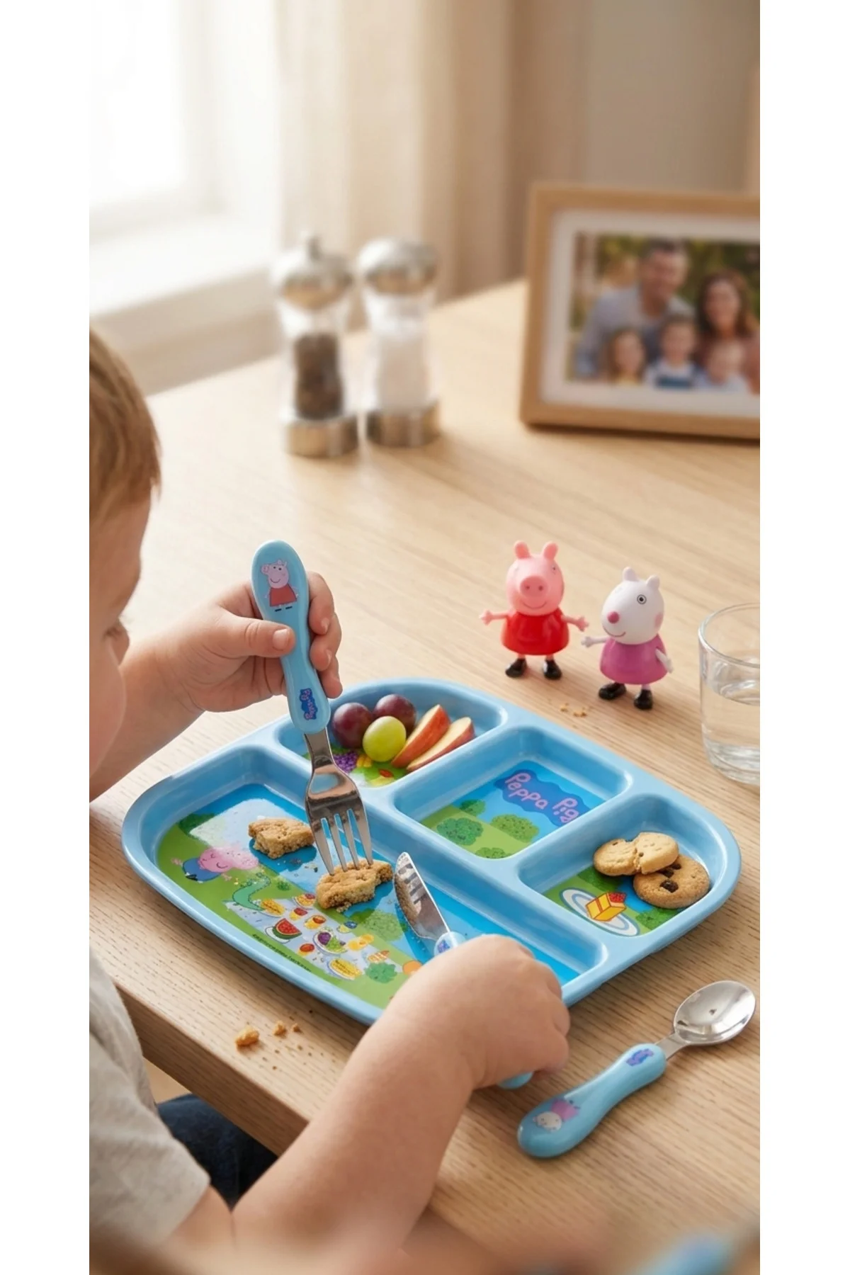 Peppa Pig Desenli Çocuk Tabağı ve Çelik Çatal-Kaşık Seti