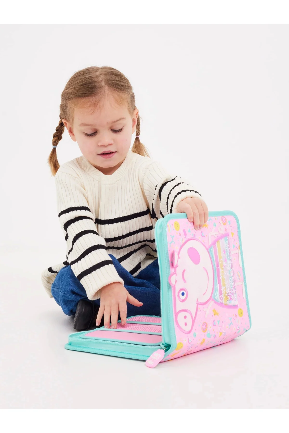 - Peppa Pig Kalem Kutusu ve Kırtasiye Seti