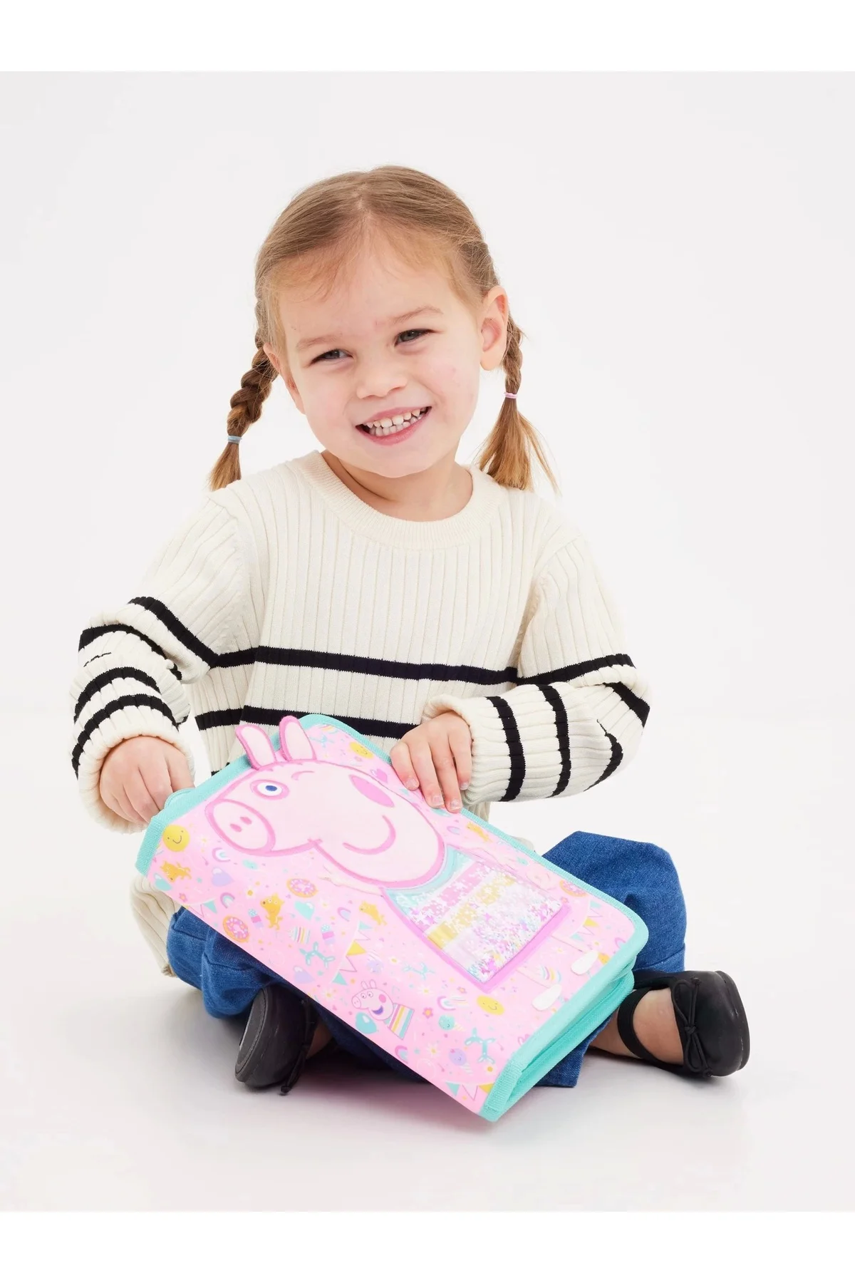 - Peppa Pig Kırtasiye Seti ve Kalem Kutusu