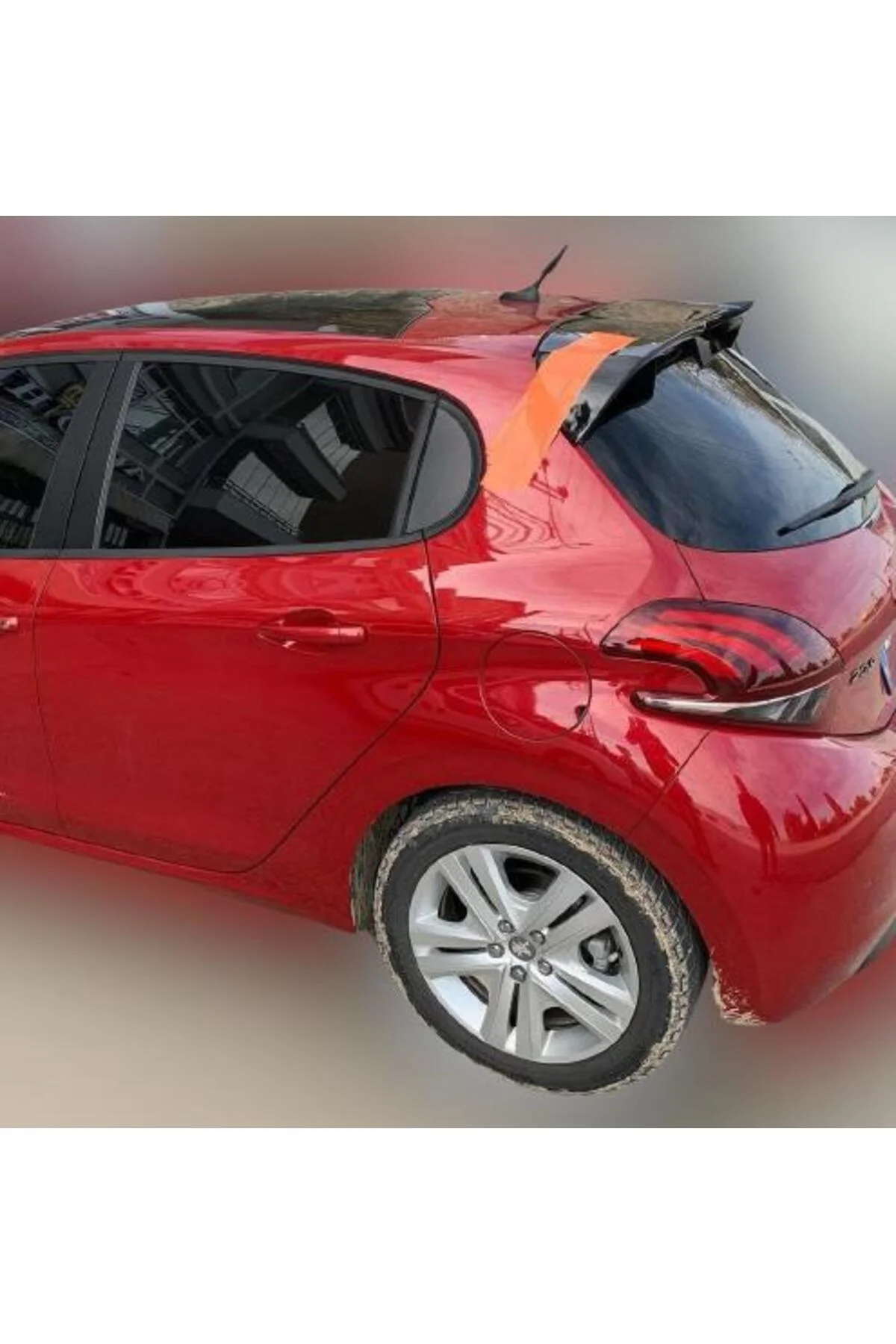 PEUGEOT 208 ASTARLI ANATOMİK SPOİLER