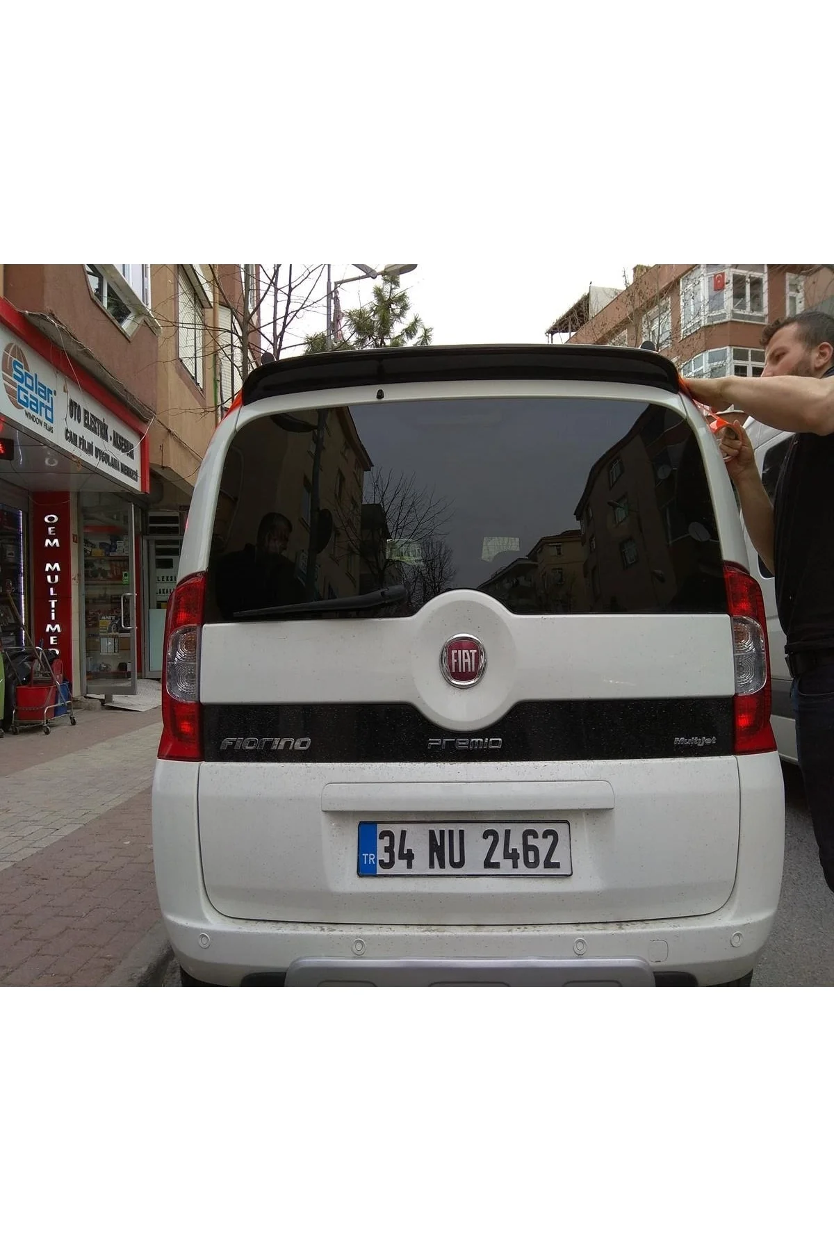 Peugeot Bipper Siyah Spoiler Uyumlu Peugeot Bipper Siyah Spoiler Uyumlu