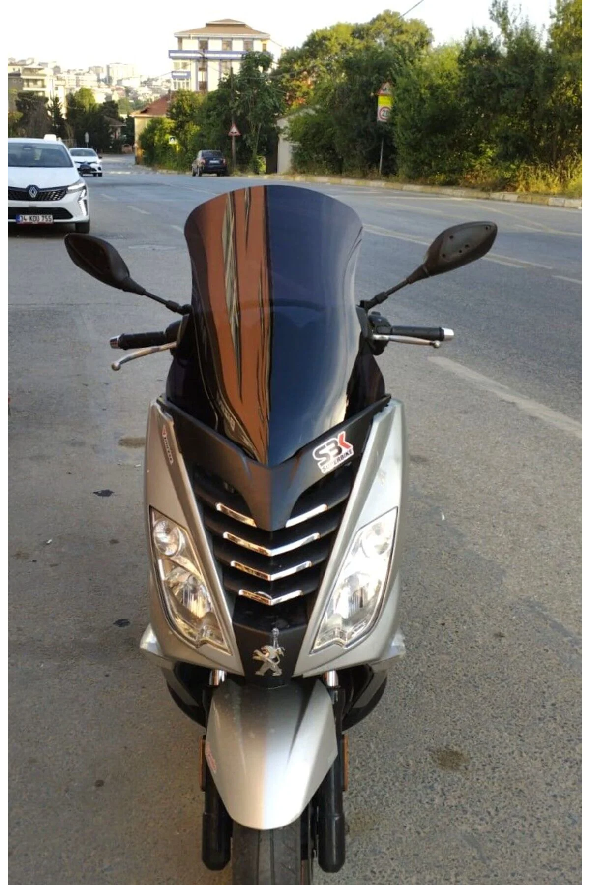 Peugeot Citystar 200 Ön Cam 2017-2018 Model 56cm Siyah Renkli 4mm