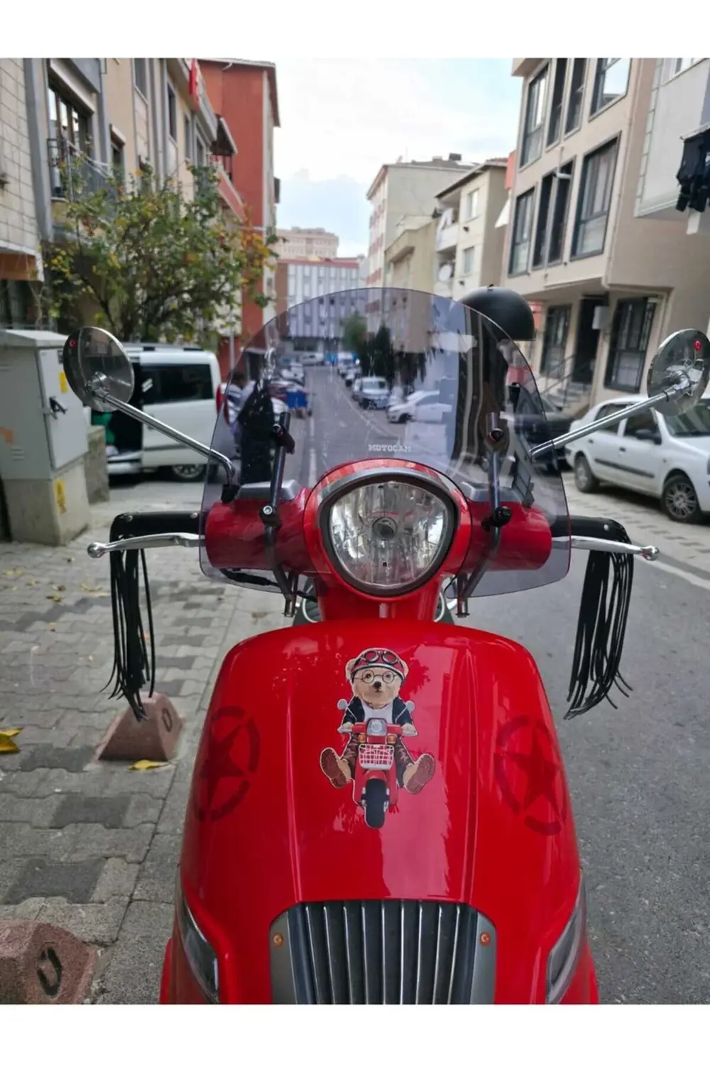 Peugeot Django Ön Cam 2017-2025 Model 37cm Siyah Renkli 4mm APARA