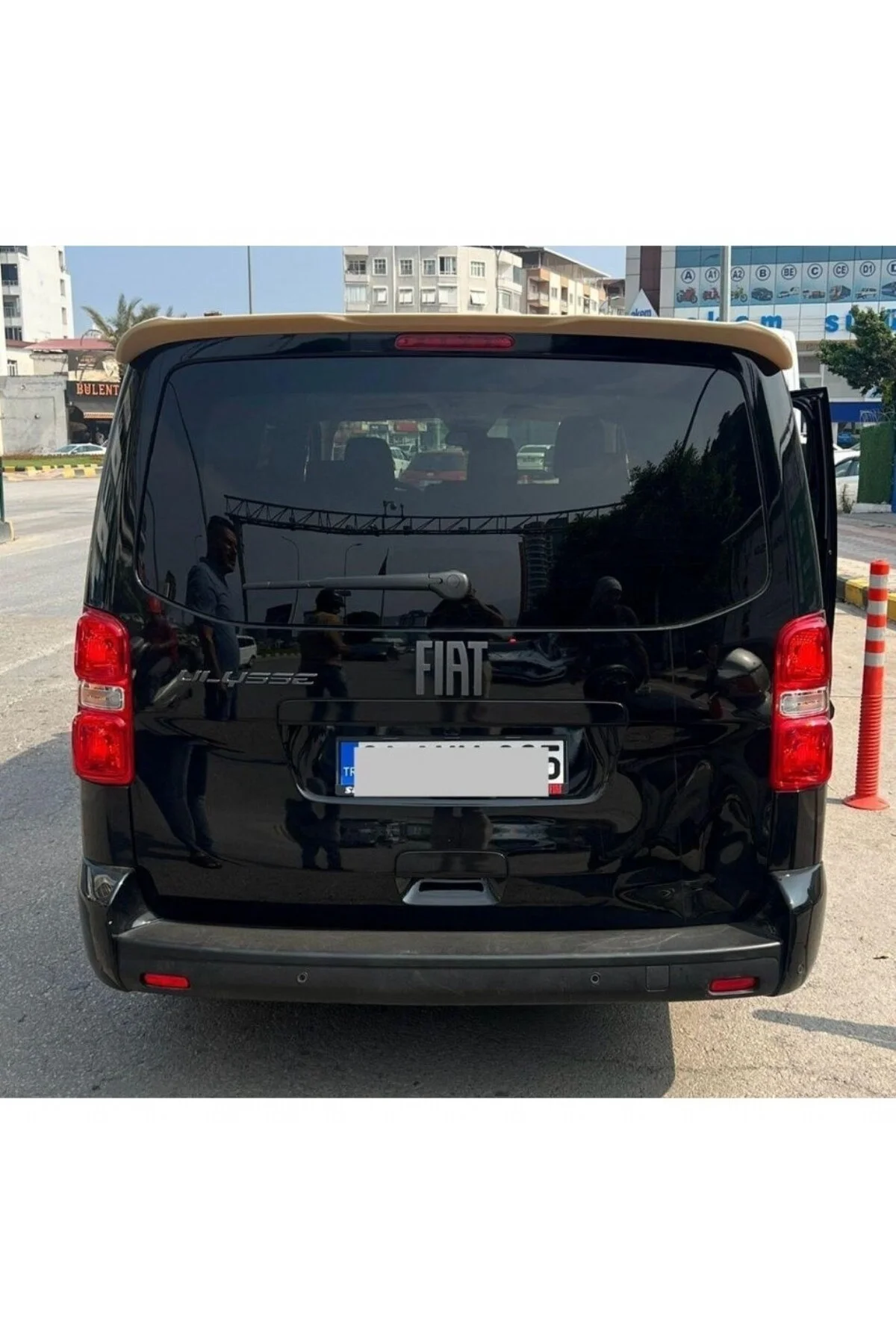 PEUGEOT EXPERT TRAVELLER ASTARLI ANATOMİK SPOİLER PEUGEOT EXPERT TRAVELLER ASTARLI ANATOMİK SPOİLER