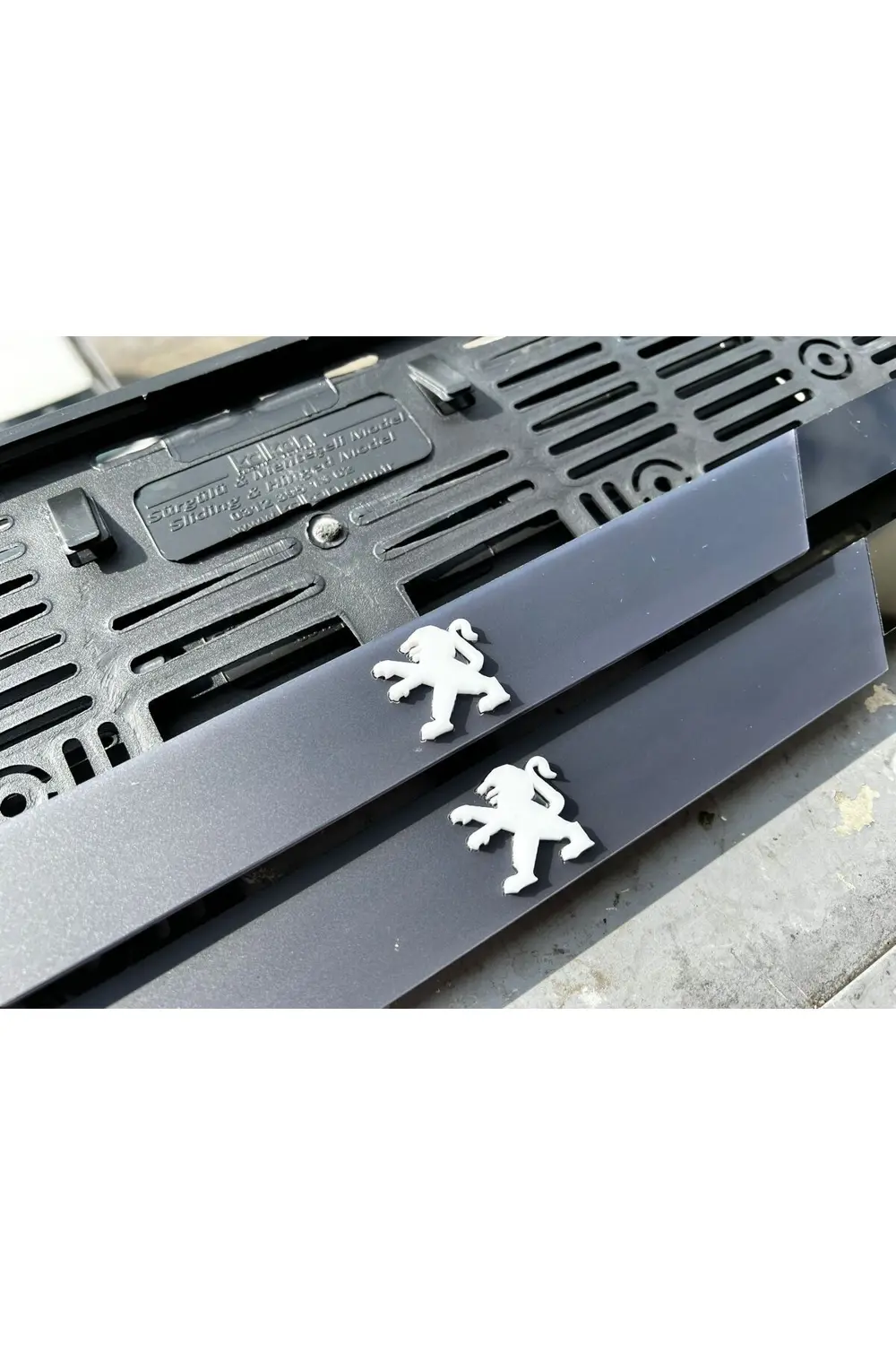 PEUGEOT MAT Pleksi Plakalık