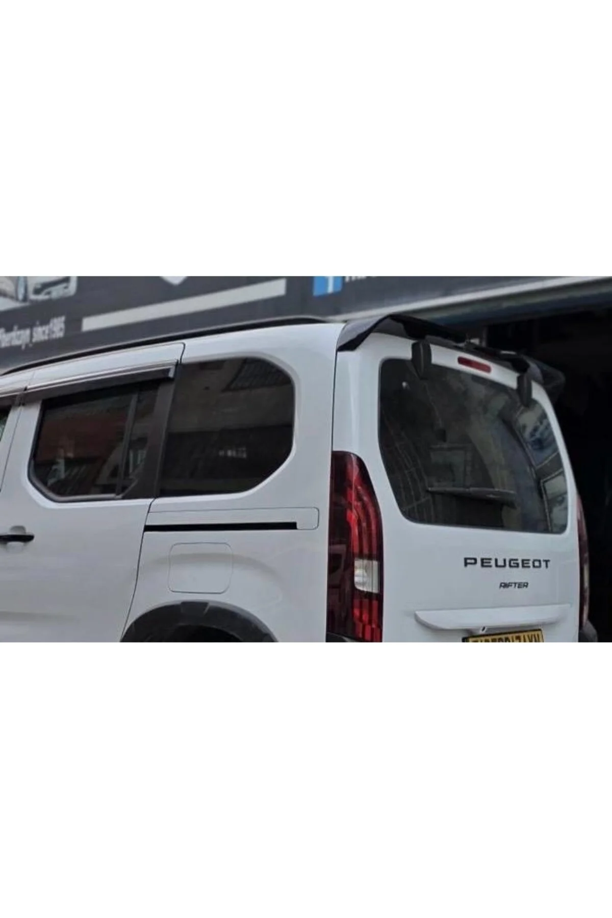 PEUGEOT PARTNER İLE UYUMLU 2009- ABS YARASA ASTARLI SPOİLER