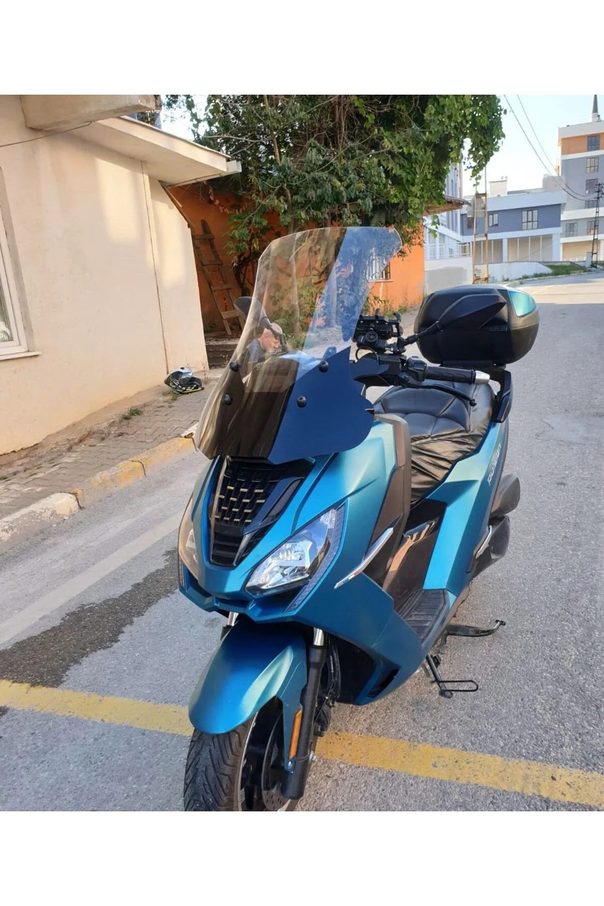 Peugeot Pulsion 125 Ön Cam 2022-2026 Model 68cm Şeffaf Renkli 4mm UZUN