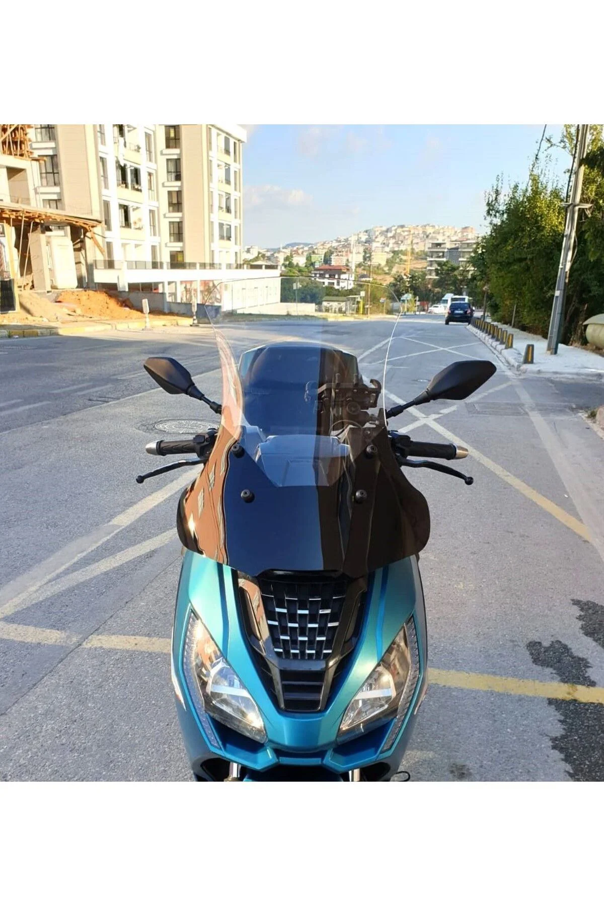 Peugeot Pulsion 125 Ön Cam 2022-2026 Model 68cm Şeffaf Renkli 4mm UZUN