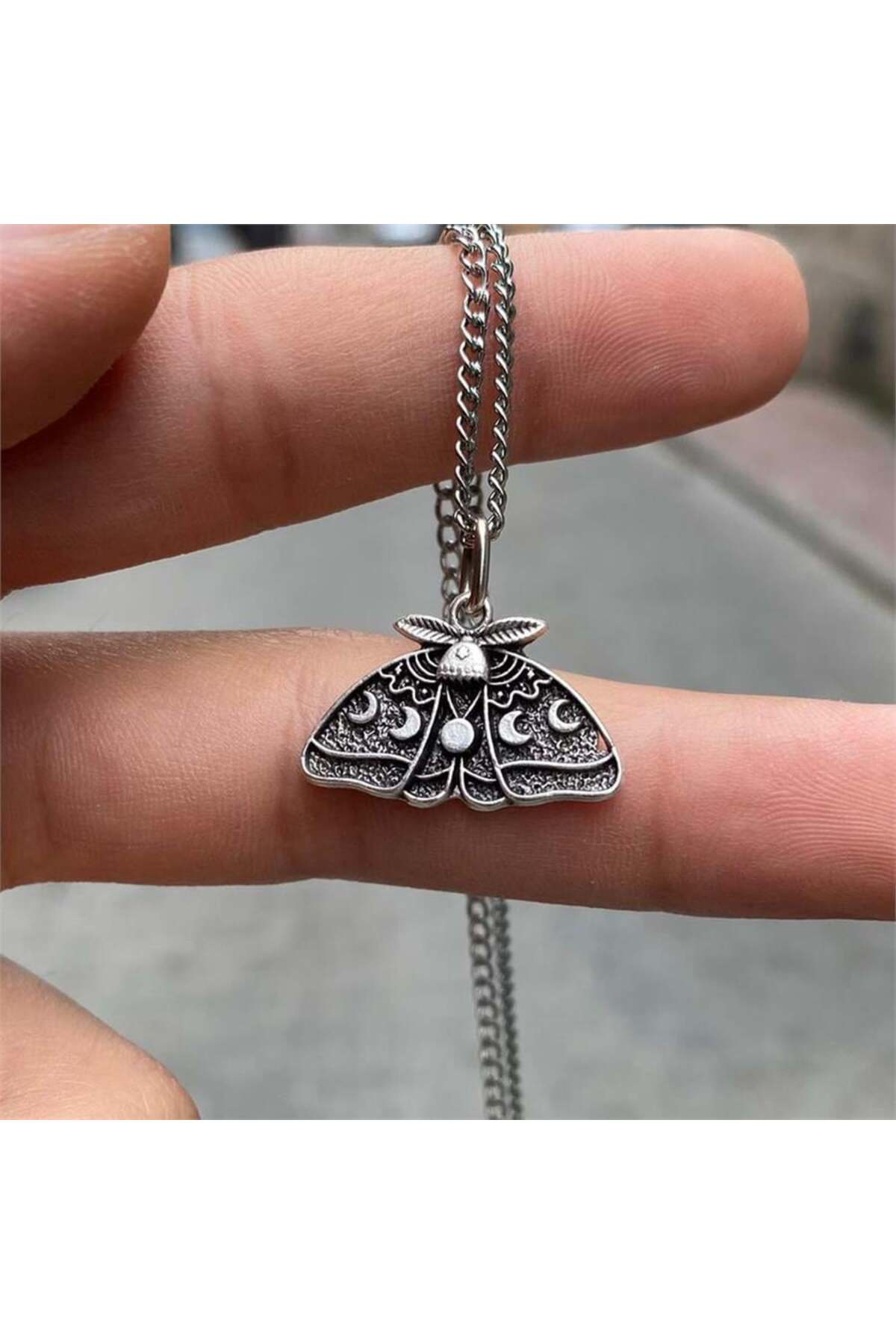 Phases Of The Moon Moth Kolye