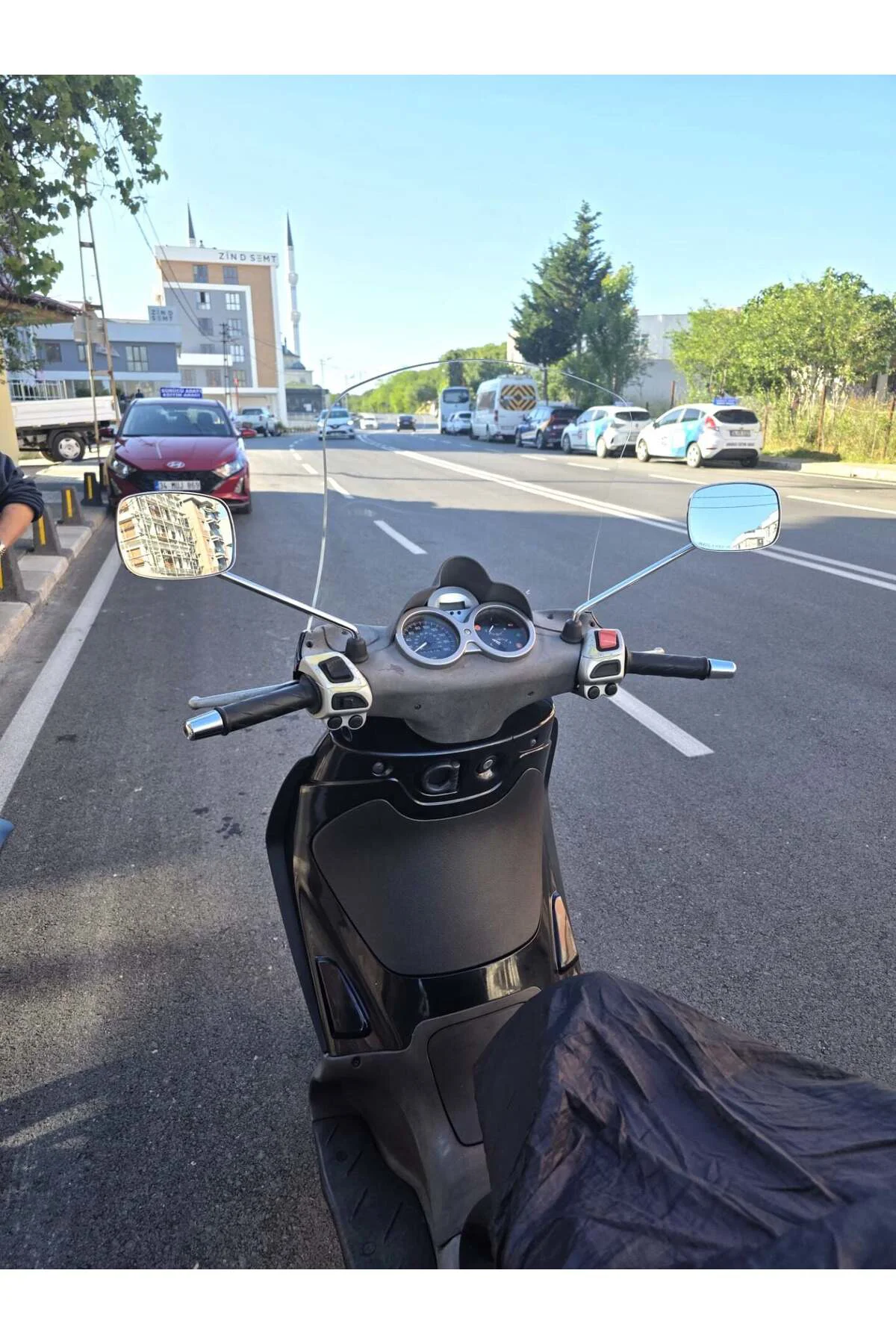 Piaggio Beverly 250 Ön Cam 2005-2007 Model 44cm Şeffaf Renkli 4mm