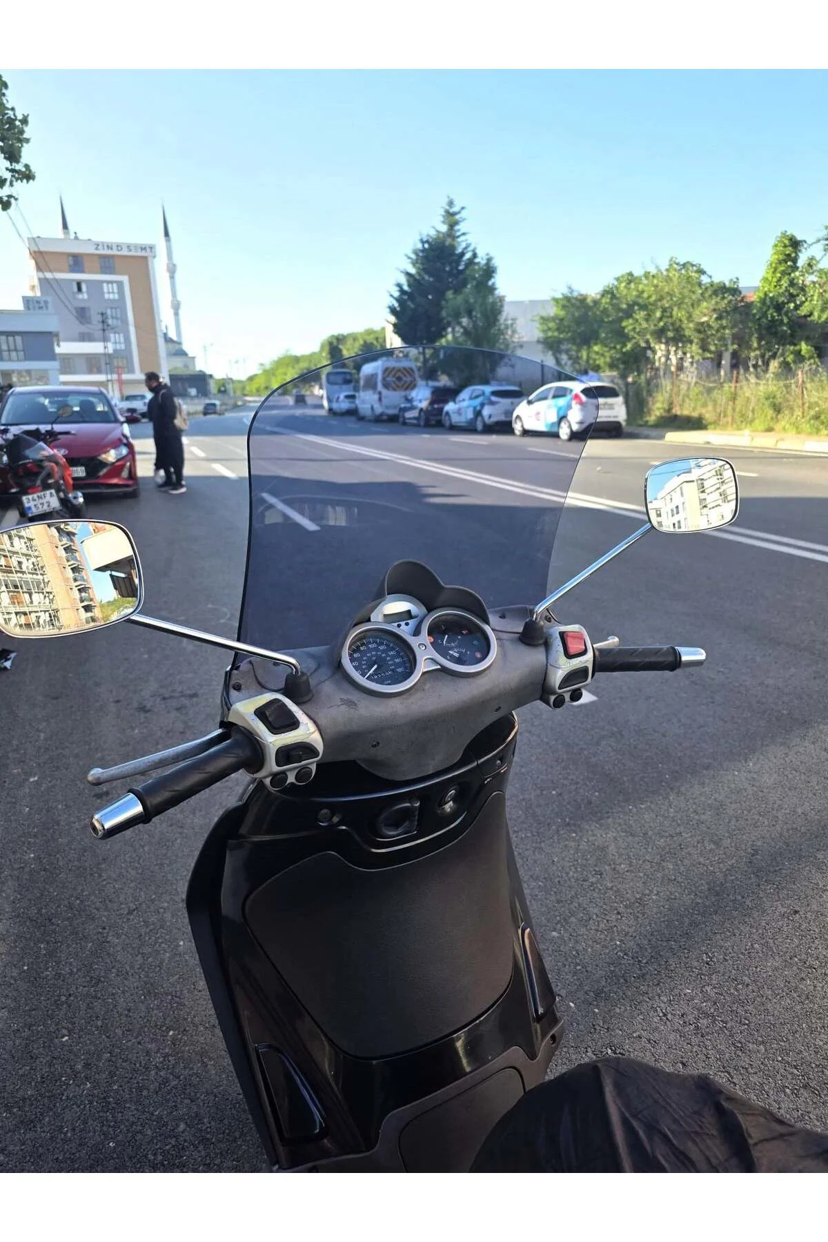 Piaggio Beverly 250 Ön Cam 2005-2007 Model 44cm Füme Renkli 4mm