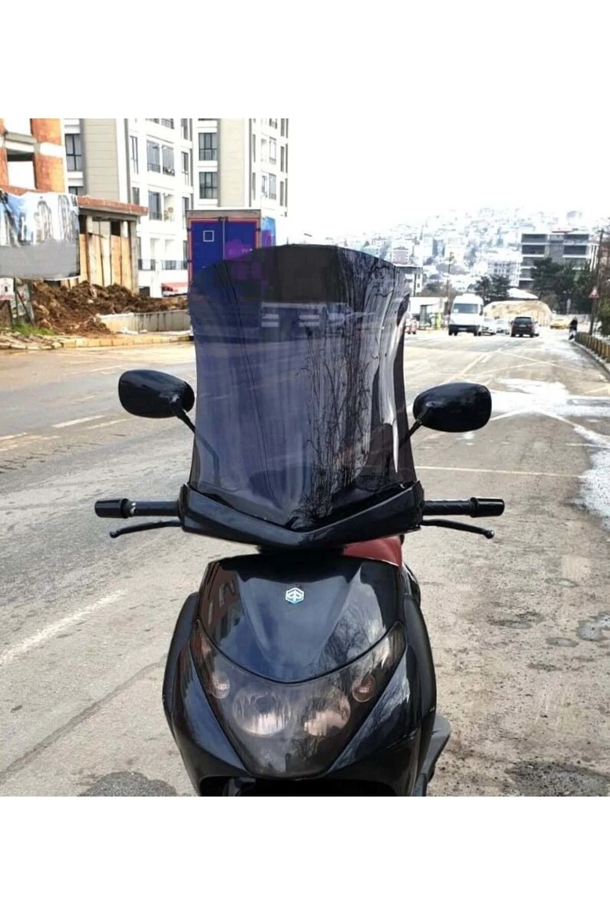 Piaggio Beverly 250 Ön Cam 2005-2007 Model 53cm Siyah Renkli 4mm 