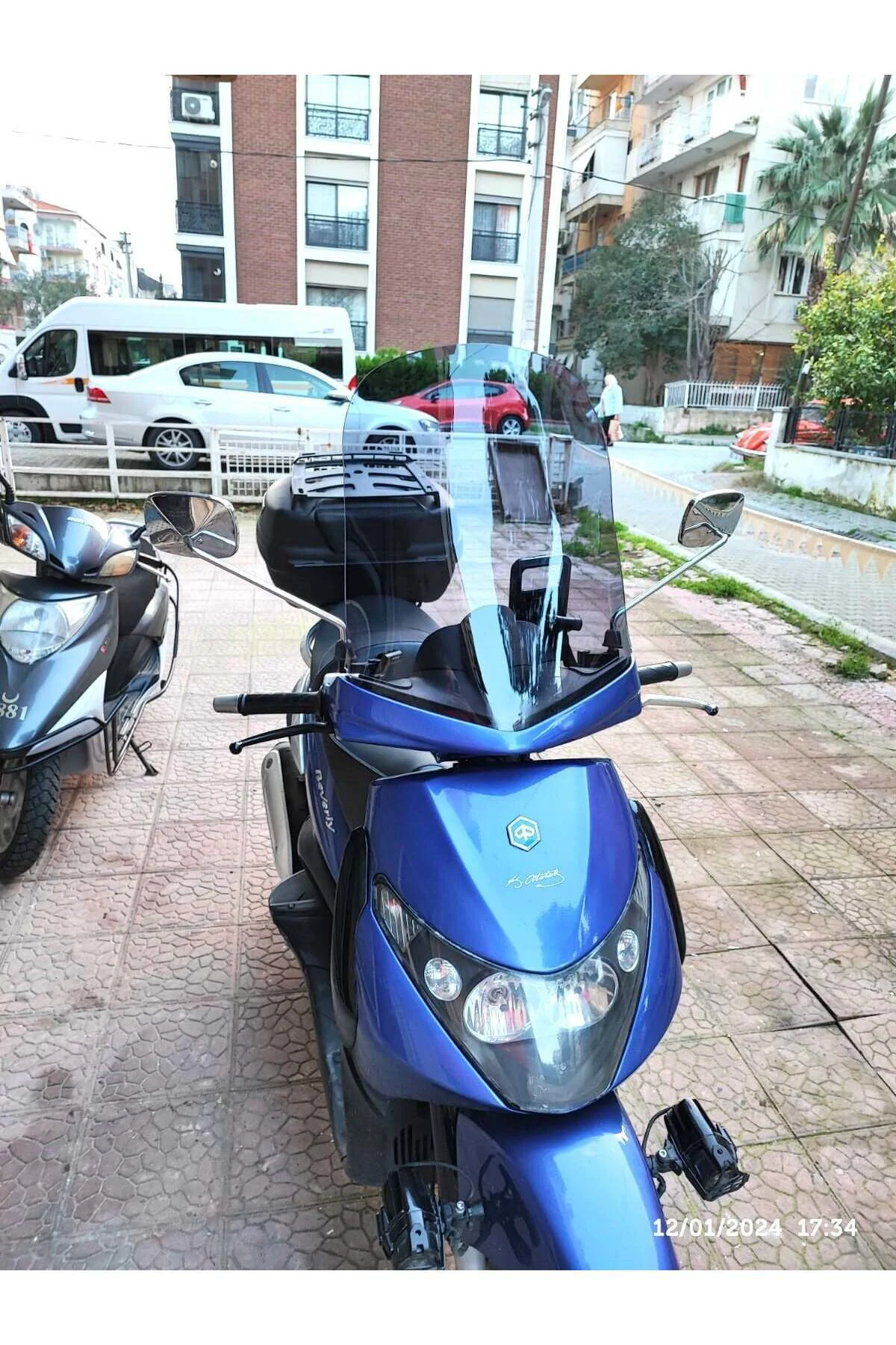 Piaggio Beverly 250 Ön Cam 2005-2007 Model 53cm Füme Renkli 4mm U