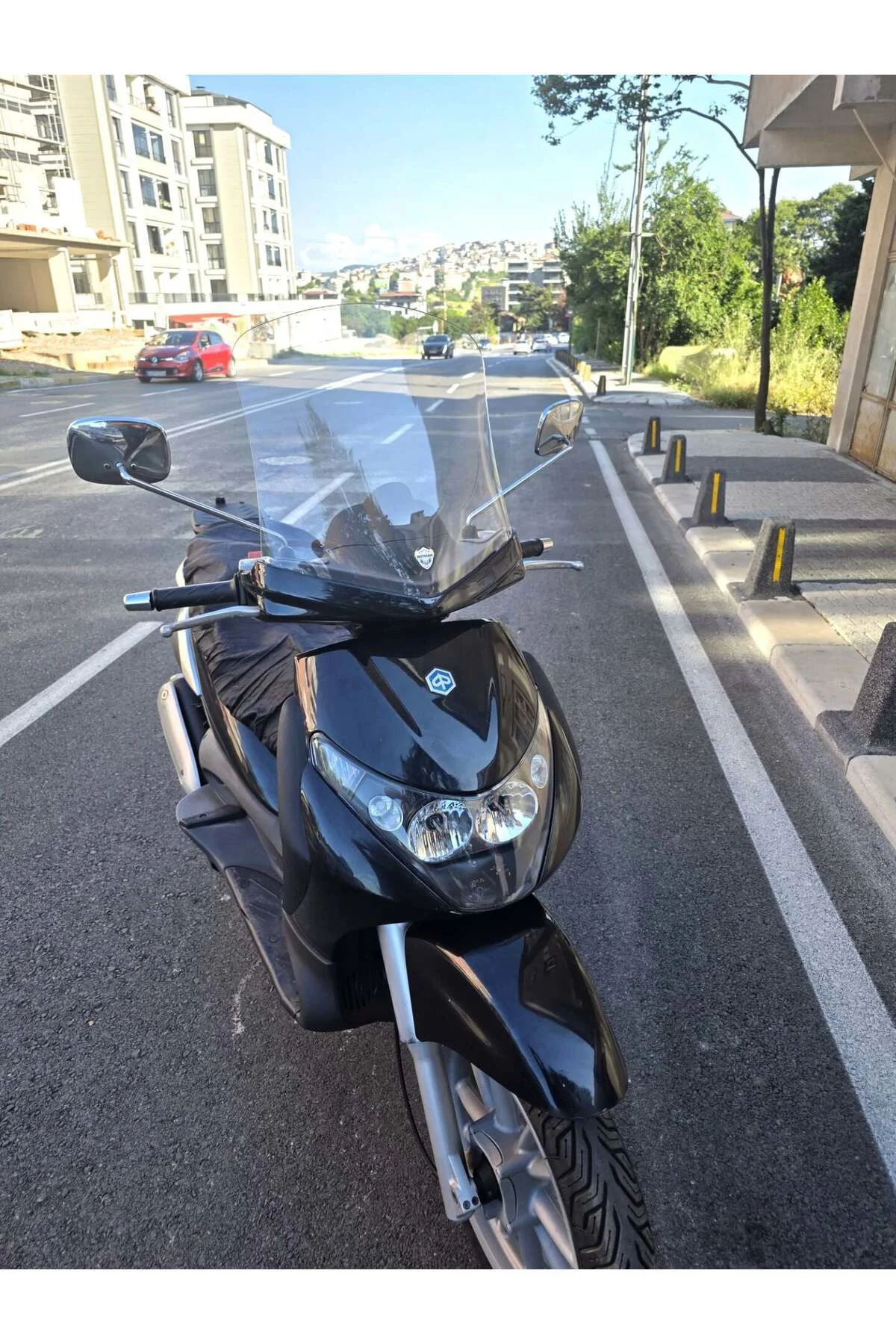 Piaggio Beverly 250 Ön Cam 2005-2007 Model 44cm Şeffaf Renkli 4mm