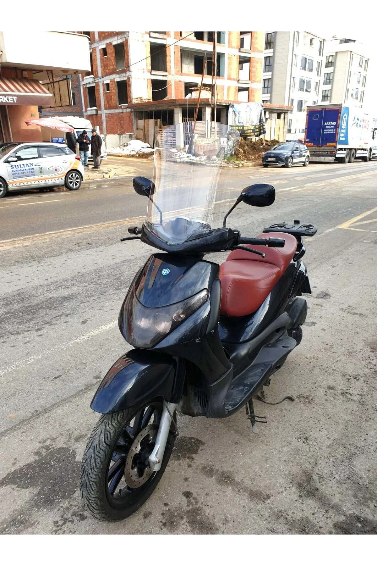 Piaggio Beverly 250 Ön Cam 2005-2007 Model 53cm Şeffaf Renkli 4mm