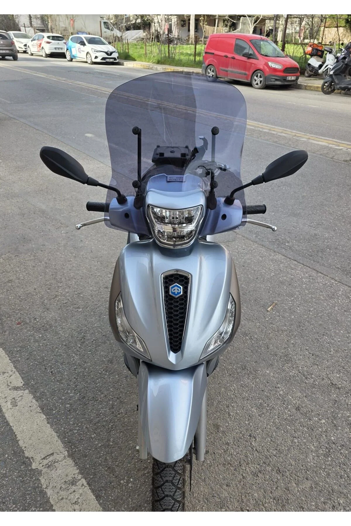 Piaggio Medley S 150 Ön Cam 2021-2026 Model 54cm Füme Renkli APARATSIZDIR