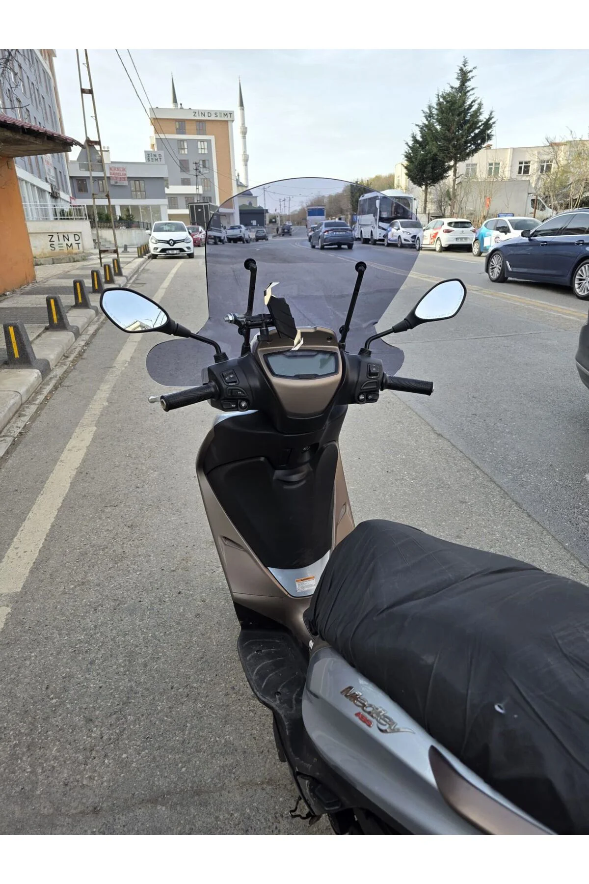 Piaggio Medley S 150 Ön Cam 2021-2026 Model 56cm füme Renkli Elcikli APARATSIZDIR